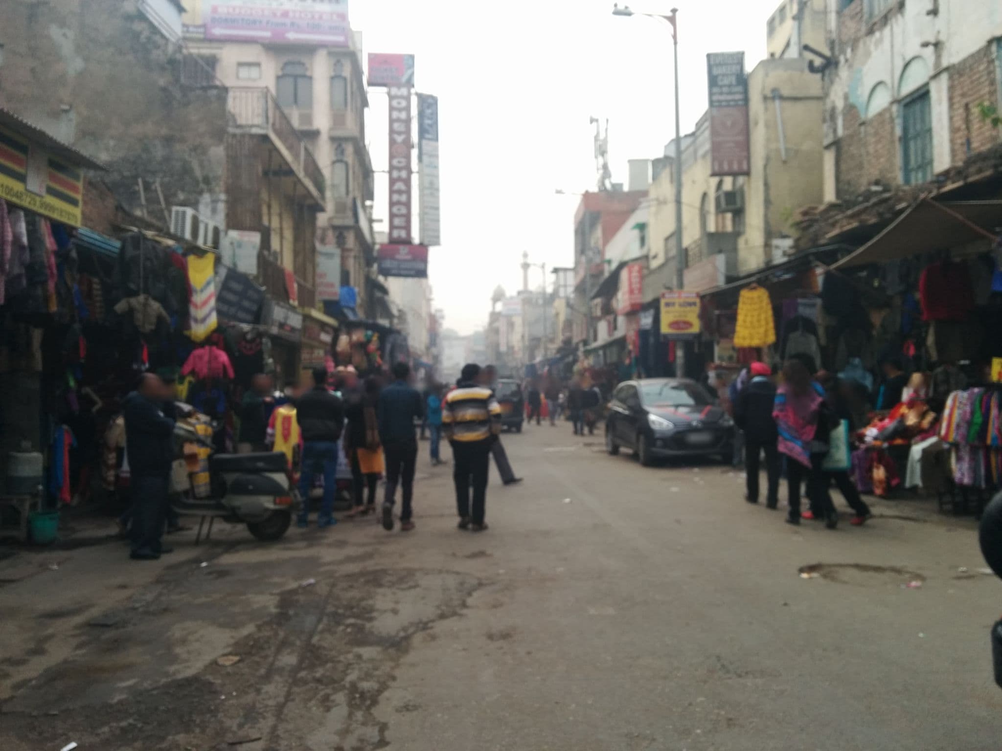 Street view near The Gold Inn Paharganj, Delhi — © sashazykov (CC BY-SA · Mapillary)