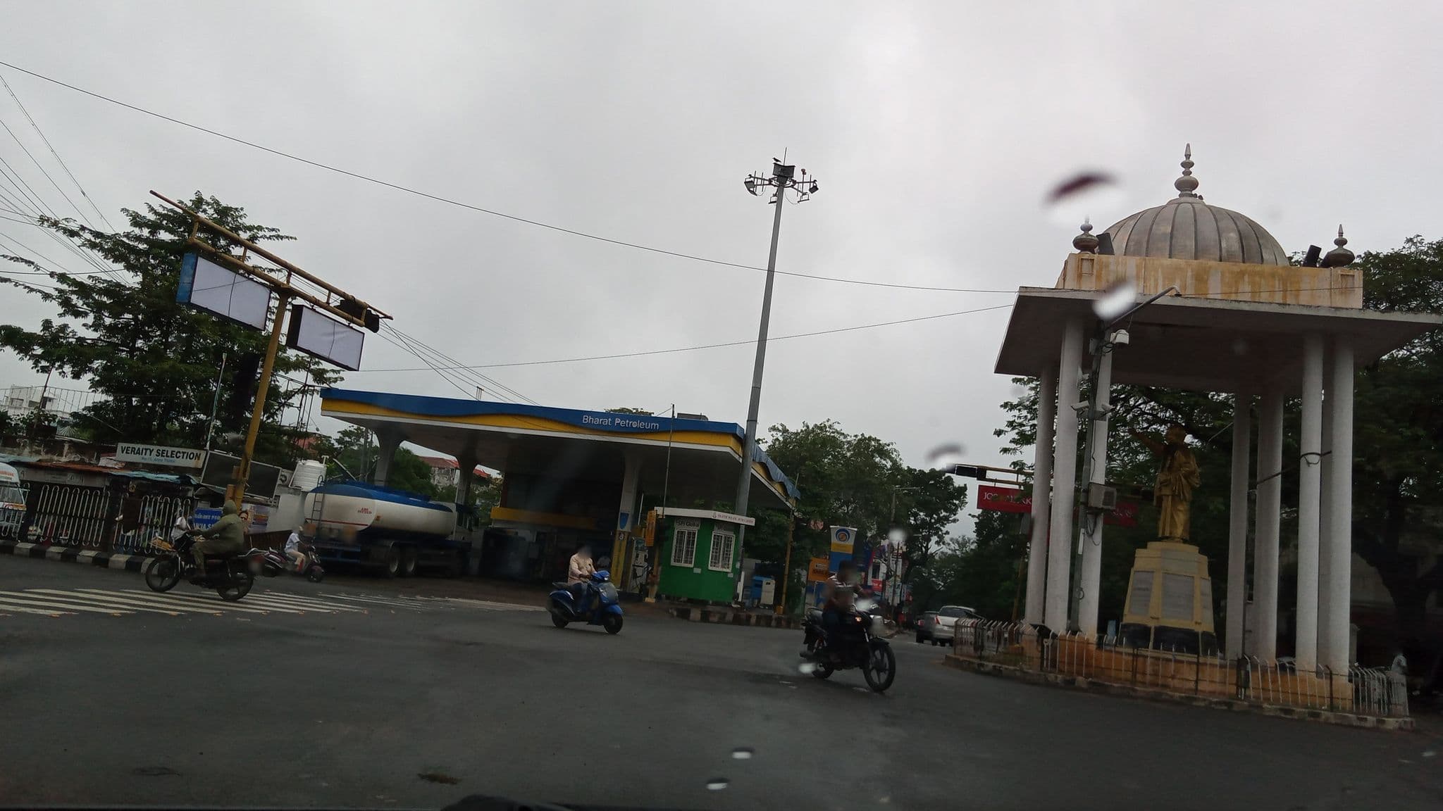 Street view near RG Lodge, Puducherry — © pradeepbv (CC BY-SA · Mapillary)