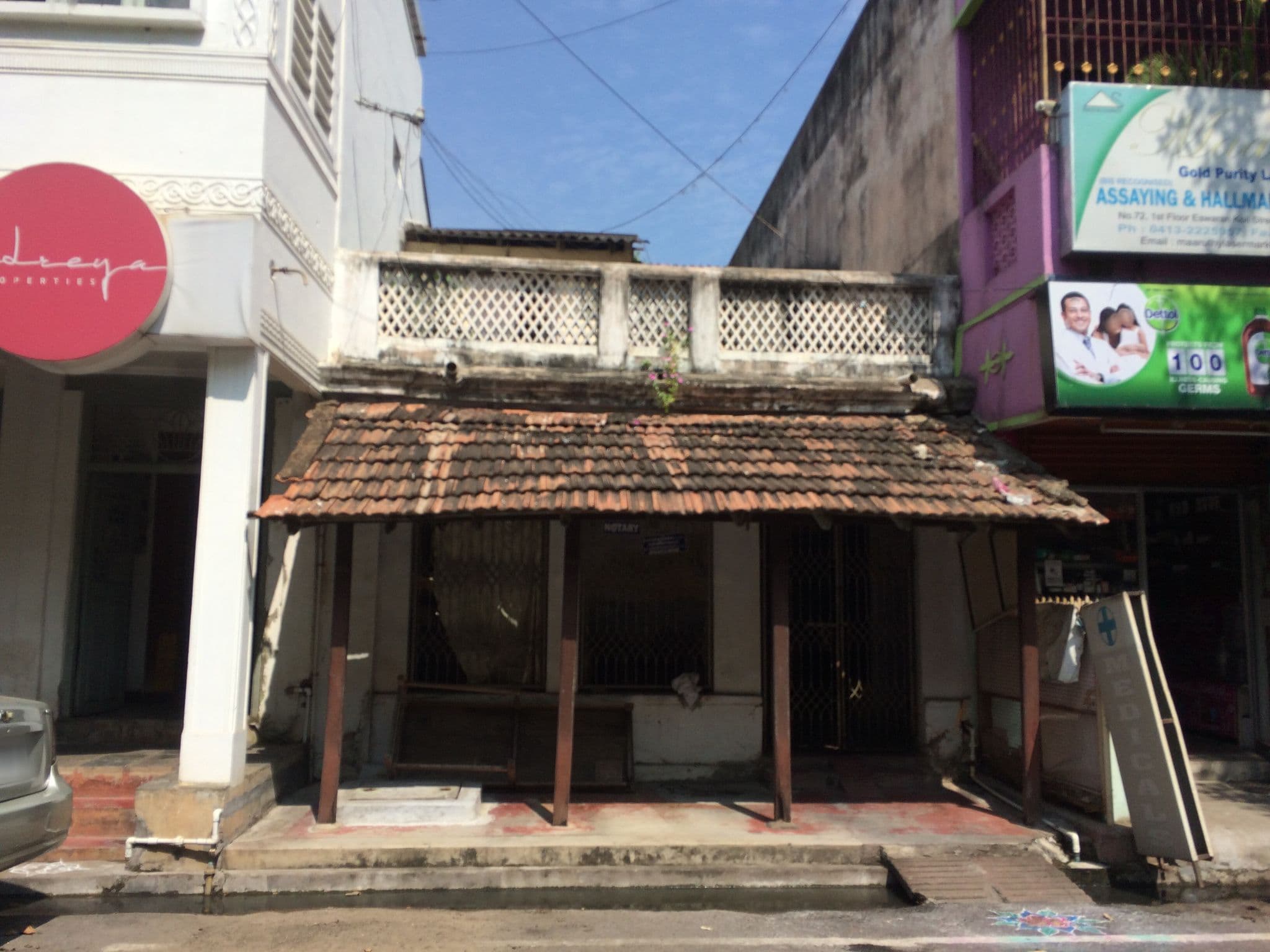 Street view near golden sun inn, Puducherry — © lauren_lock_uiowa_edu (CC BY-SA · Mapillary)