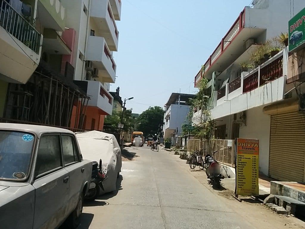 Street view near Valentine Hostel, Puducherry — © sashazykov (CC BY-SA · Mapillary)