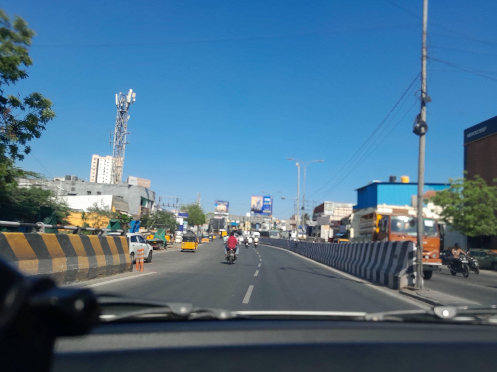 Street view near Hotel Shan Royal, Nerkunram — © jegadeeshcumta (CC BY-SA · Mapillary)