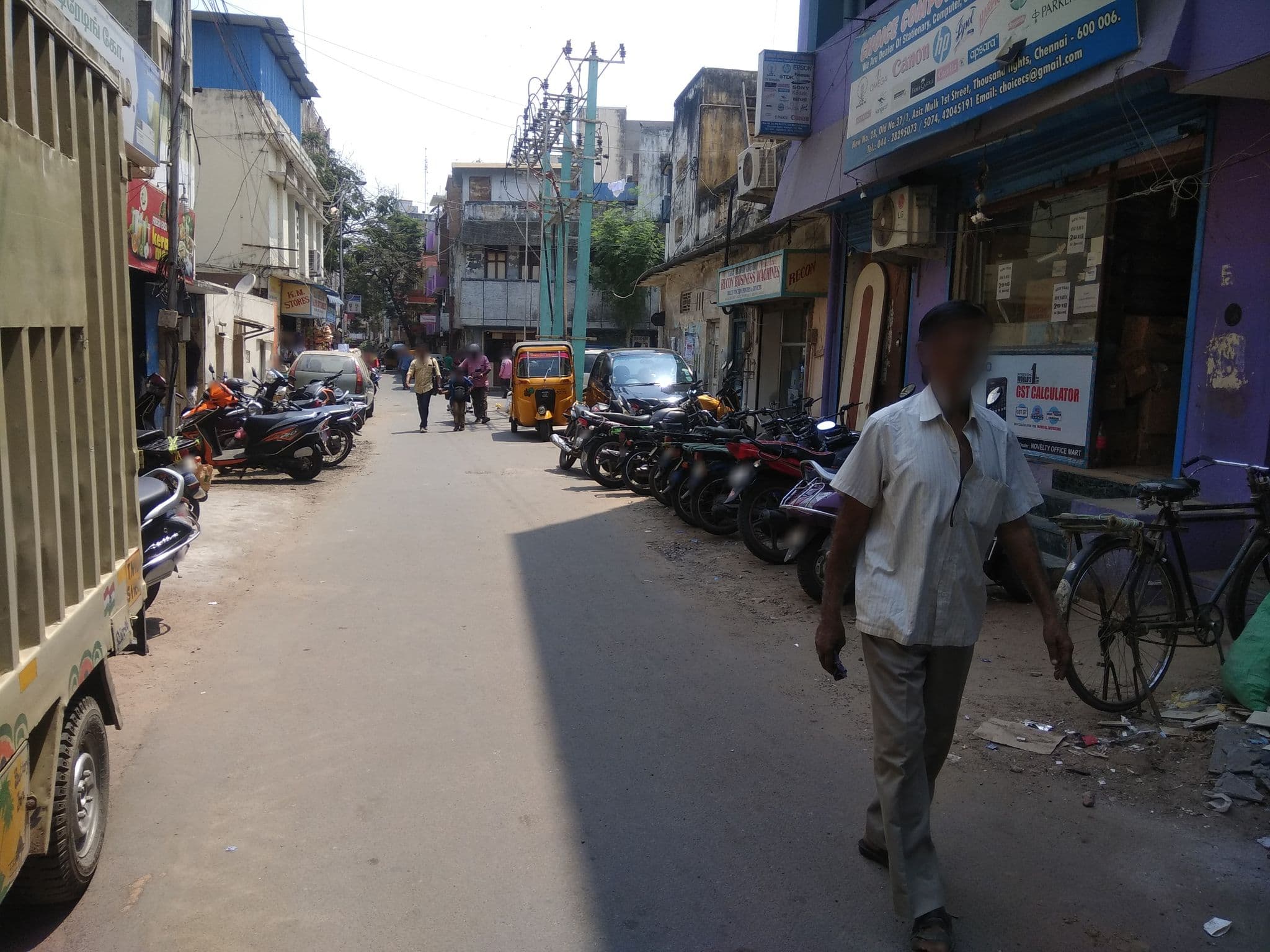 Street view near Landmark View Hotel, Chennai — © vedachalam (CC BY-SA · Mapillary)