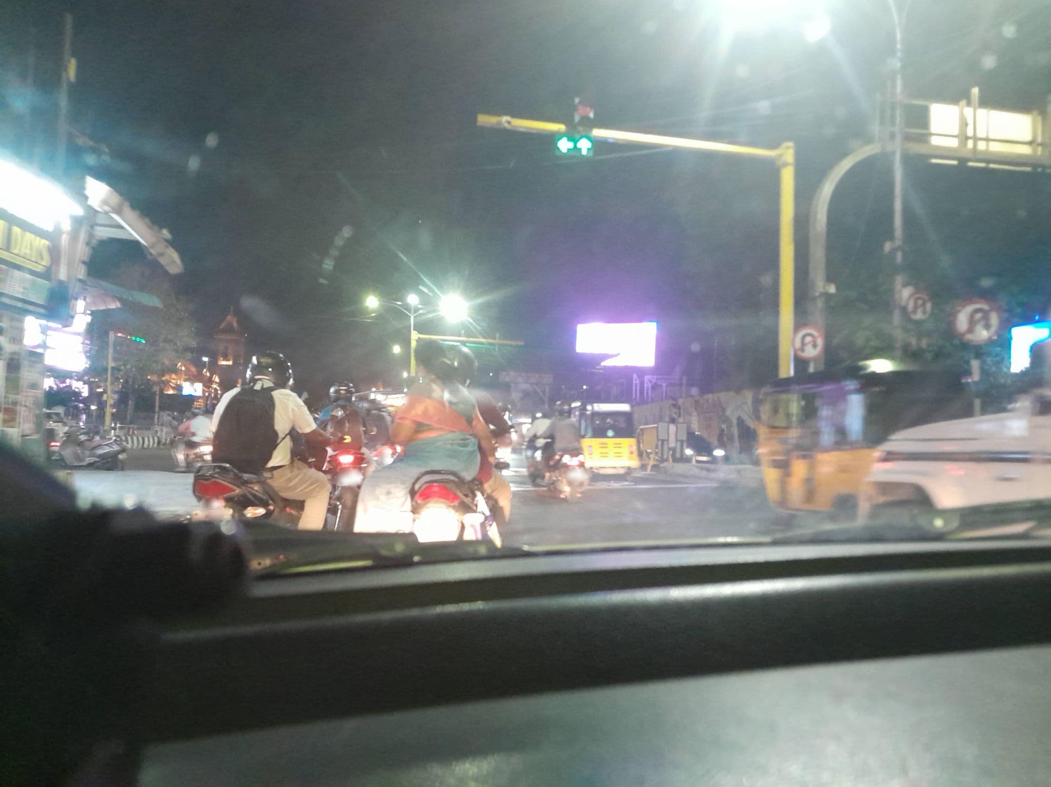 Street view near Pan Residency, Chennai — © jegadeeshcumta (CC BY-SA · Mapillary)