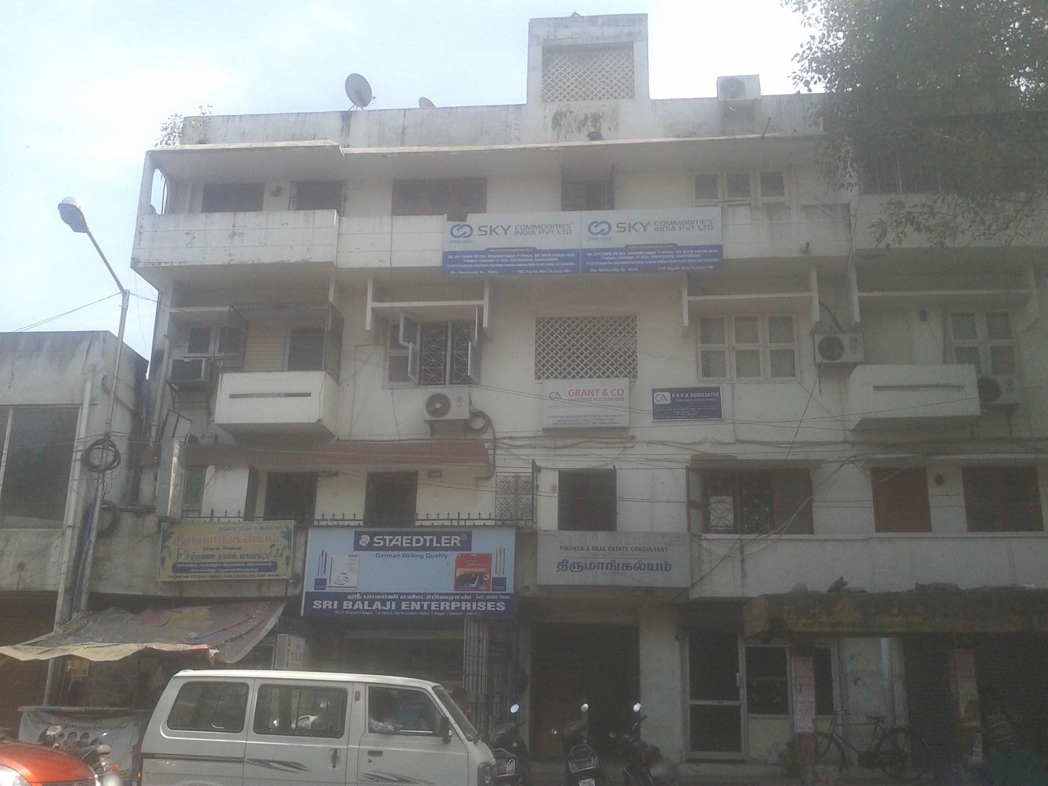 Street view near Gemini Residency, Nerkunram — © achu (CC BY-SA · Mapillary)