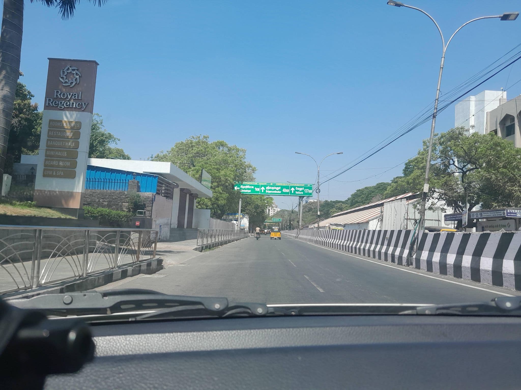 Street view near hotel greens, Chennai — © jegadeeshcumta (CC BY-SA · Mapillary)