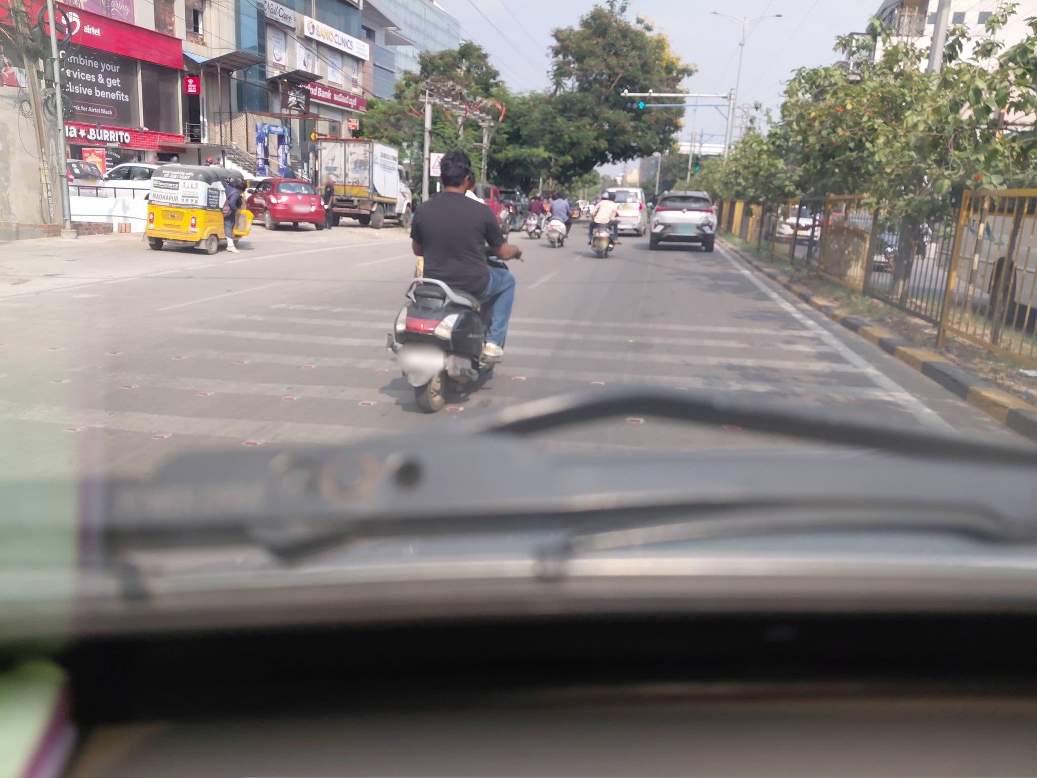 Street view near Minerva Grand, Kukatpally — © emanasa (CC BY-SA · Mapillary)