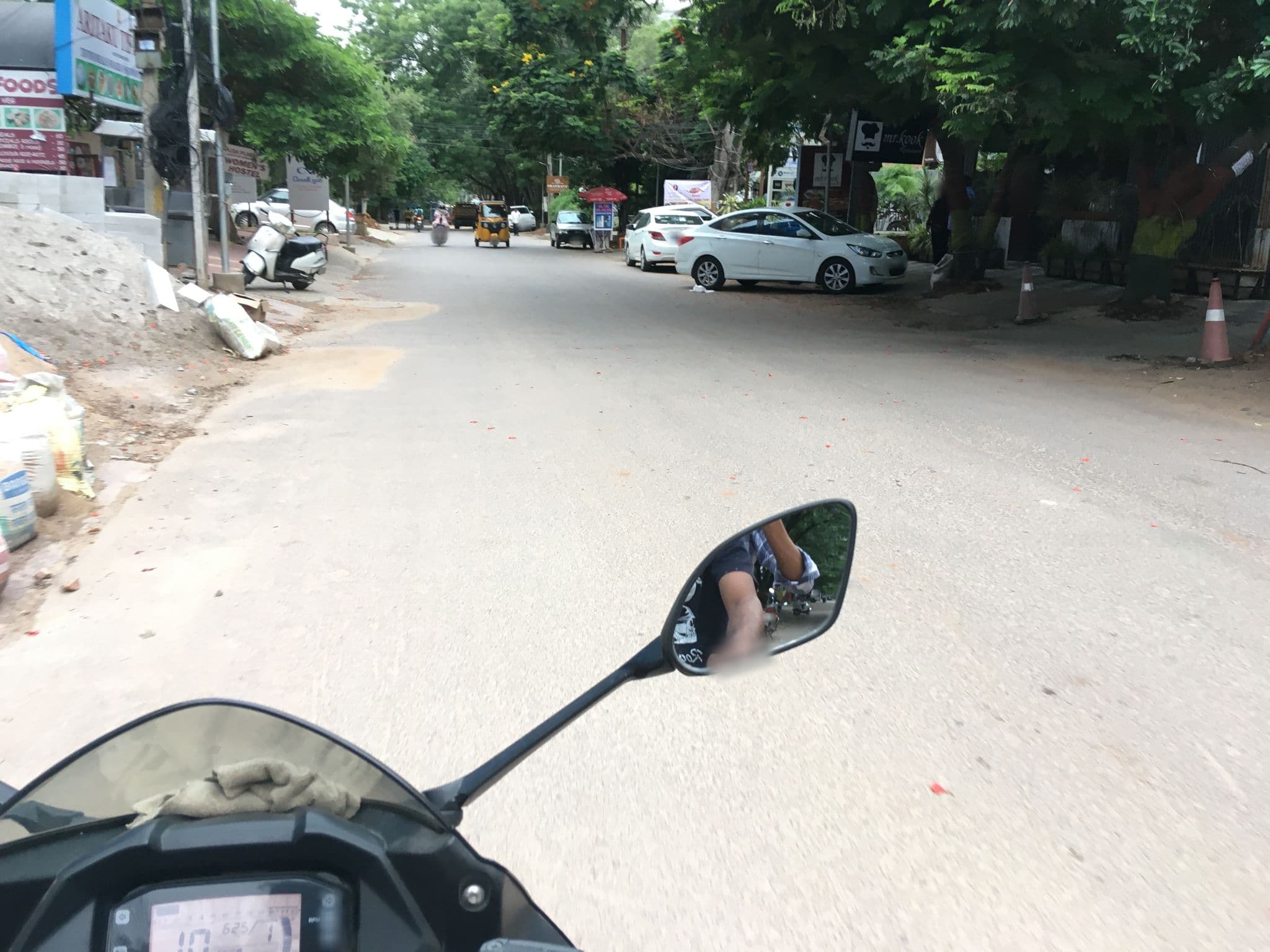 Street view near Shade Premium Suites, Kukatpally — © suryabhaskar (CC BY-SA · Mapillary)