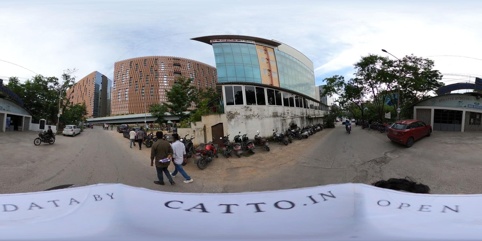 Street view near Pearl Inn, Nārsingi — © Catto (CC BY-SA · Mapillary)