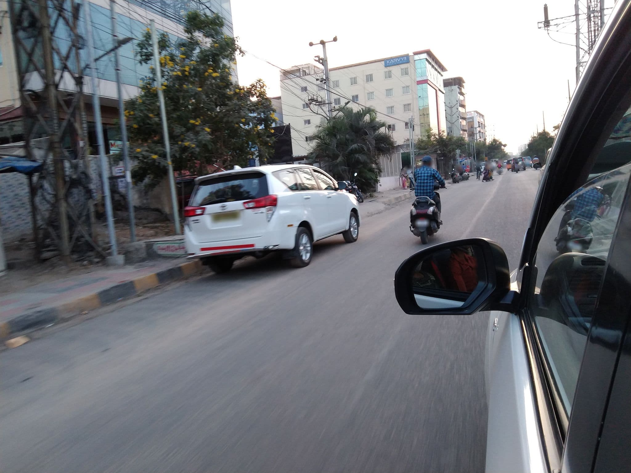 Street view near 14 Square Madhapur, Kukatpally — © yoga (CC BY-SA · Mapillary)