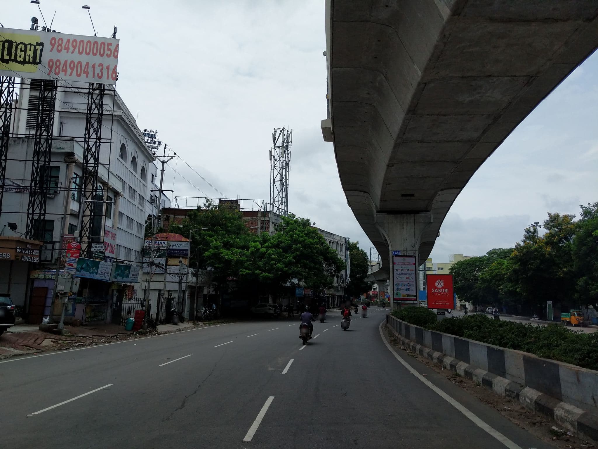 Street view near Park Hotel, Hyderabad — © ruthikdhoni (CC BY-SA · Mapillary)