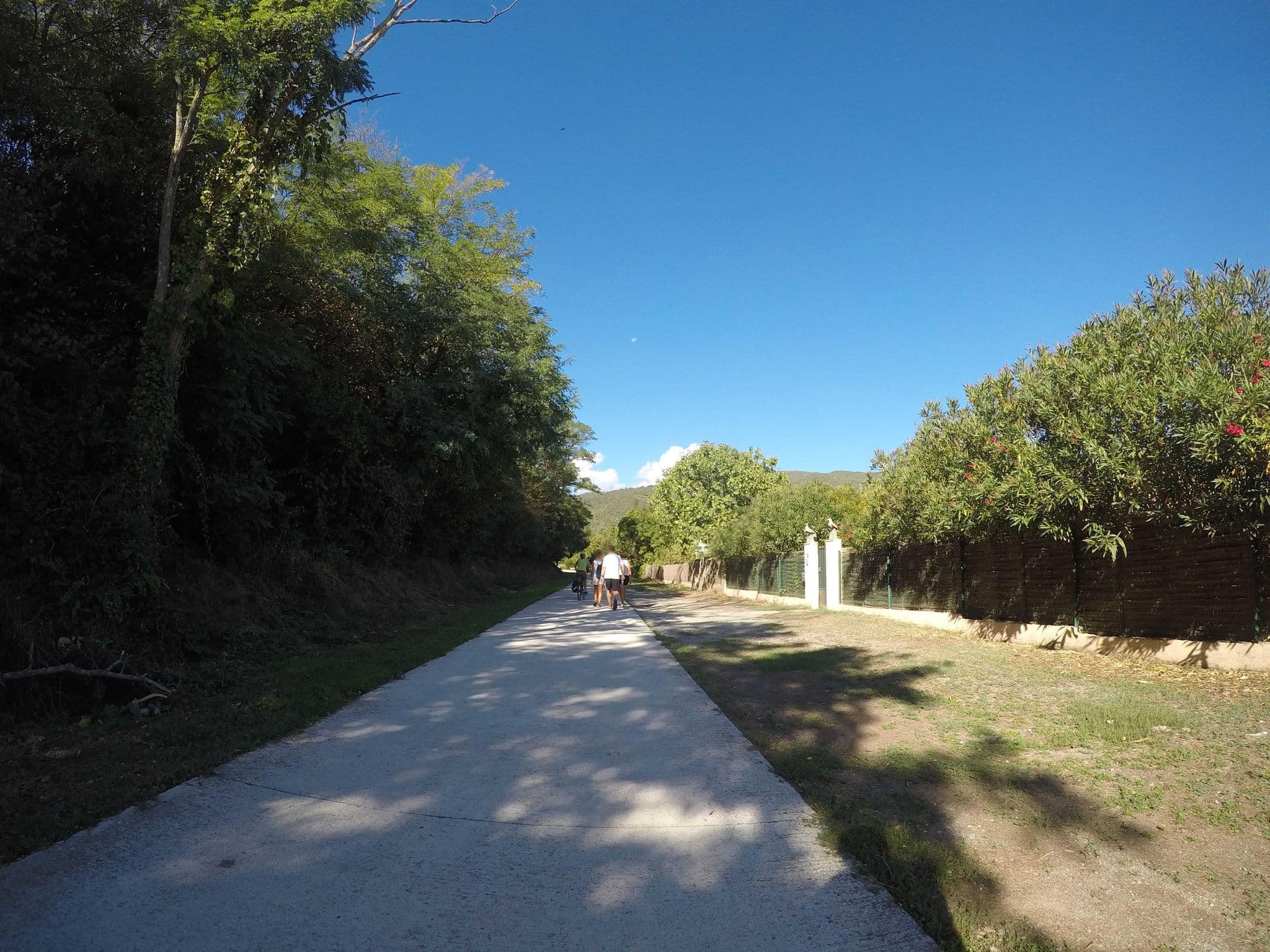 Street view near Aire Amélie-les-Bains-Palalda, Viure als banys, els Banys d'Arles — © ray66 (CC BY-SA · Mapillary)