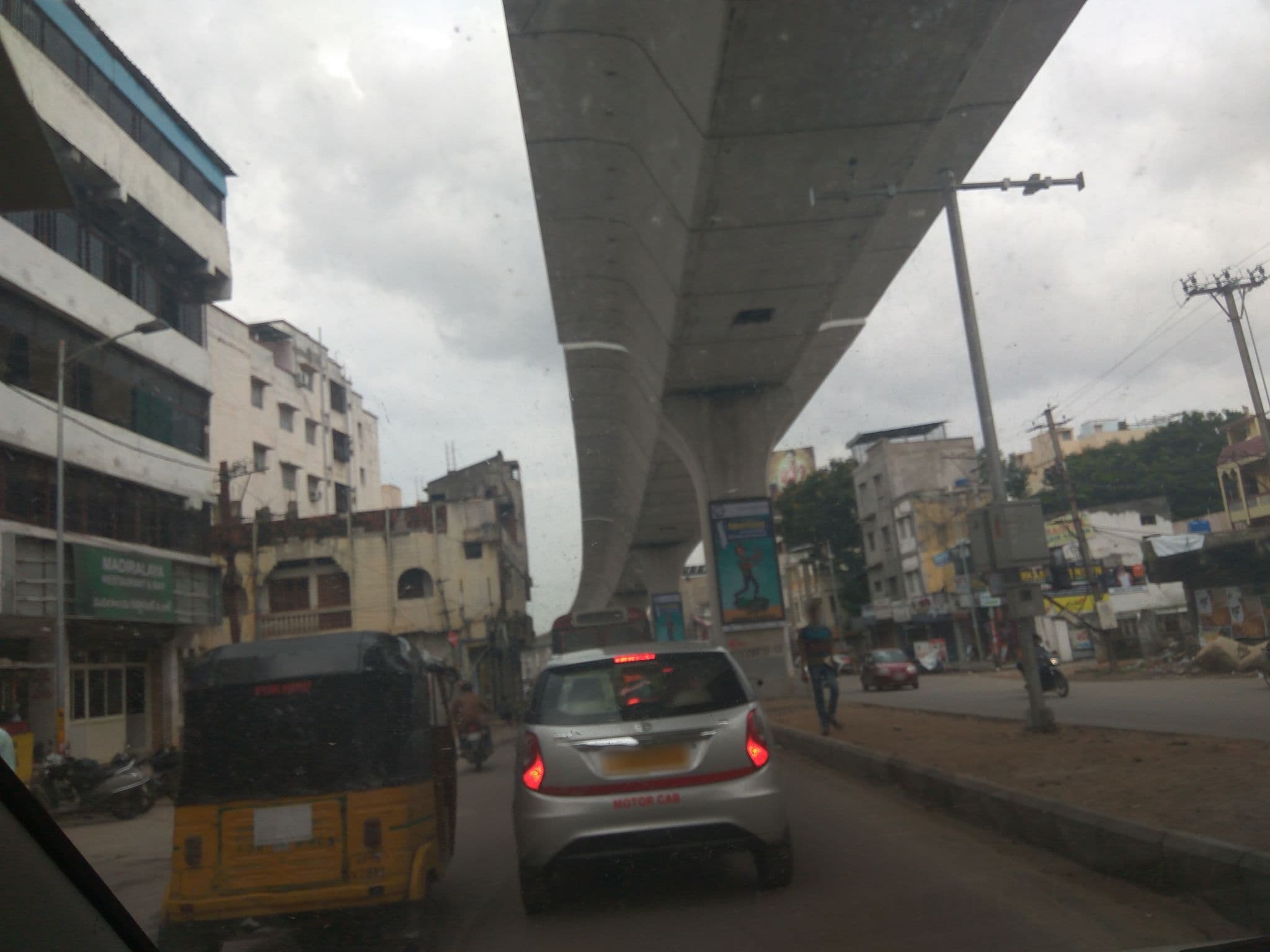 Street view near Hotel Imperial Classic, Rāniganj — © natarajakaveeti (CC BY-SA · Mapillary)