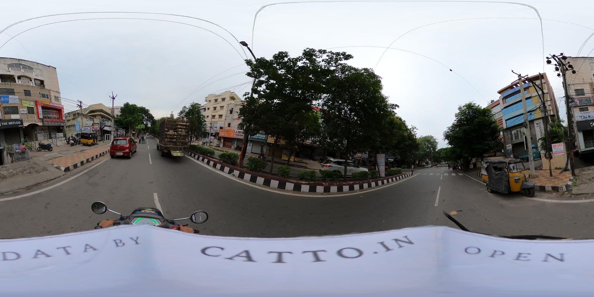 Street view near FabHotel Madhura Inn, Rasapūdipalem — © Catto (CC BY-SA · Mapillary)