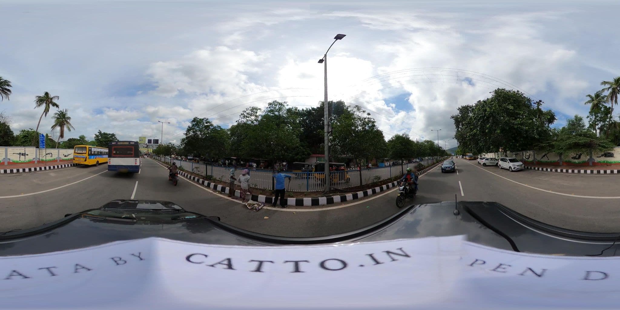 Street view near Karanths Hotel, Rasapūdipalem — © Catto (CC BY-SA · Mapillary)