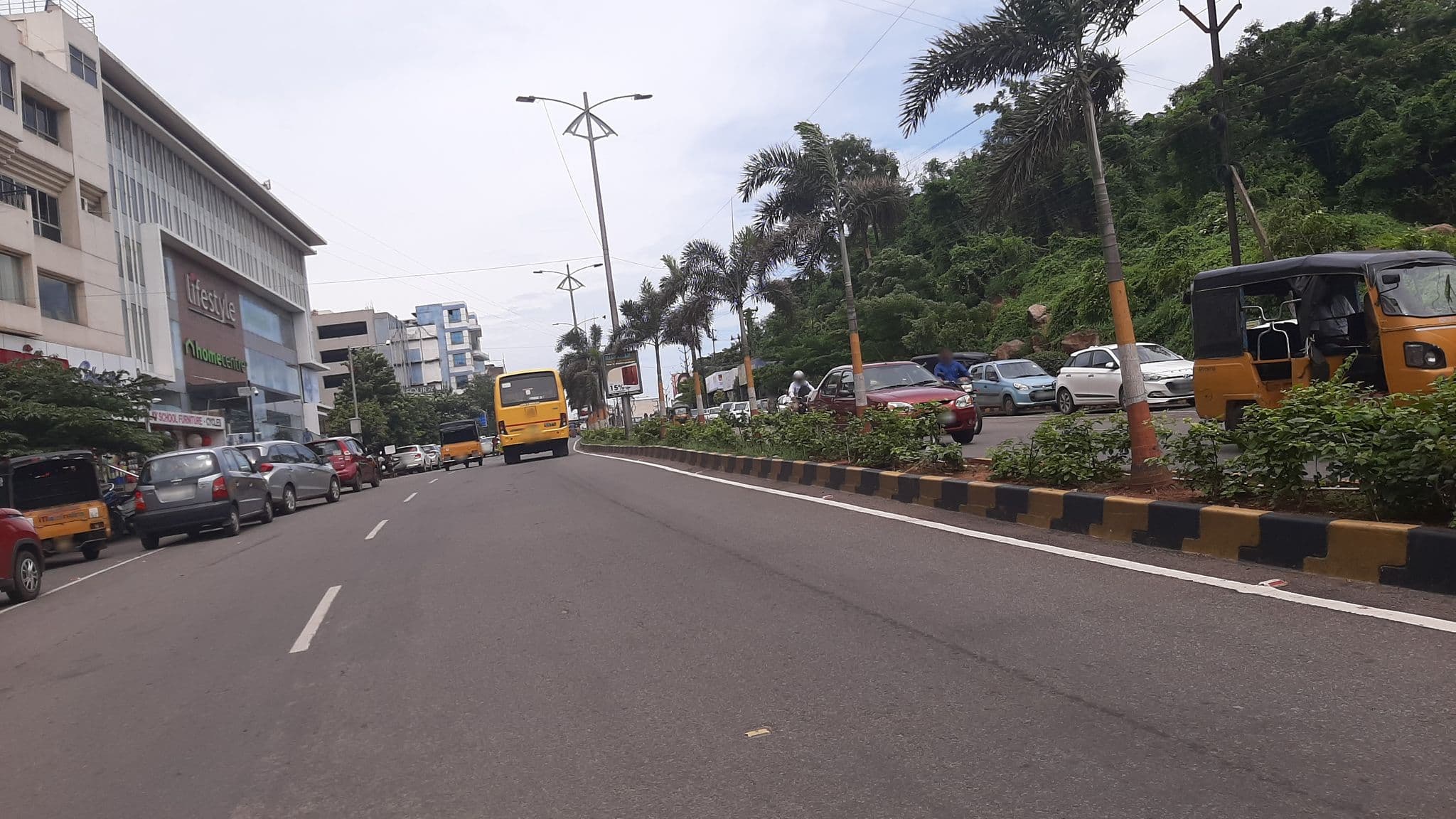 Street view near Hotel Five Elements, Rasapūdipalem — © srividya (CC BY-SA · Mapillary)