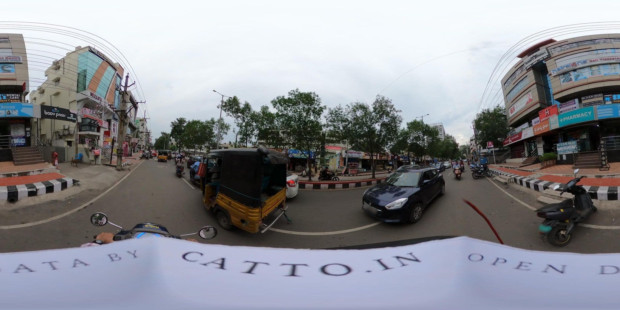 Street view near Drop Inn, Rasapūdipalem — © Catto (CC BY-SA · Mapillary)