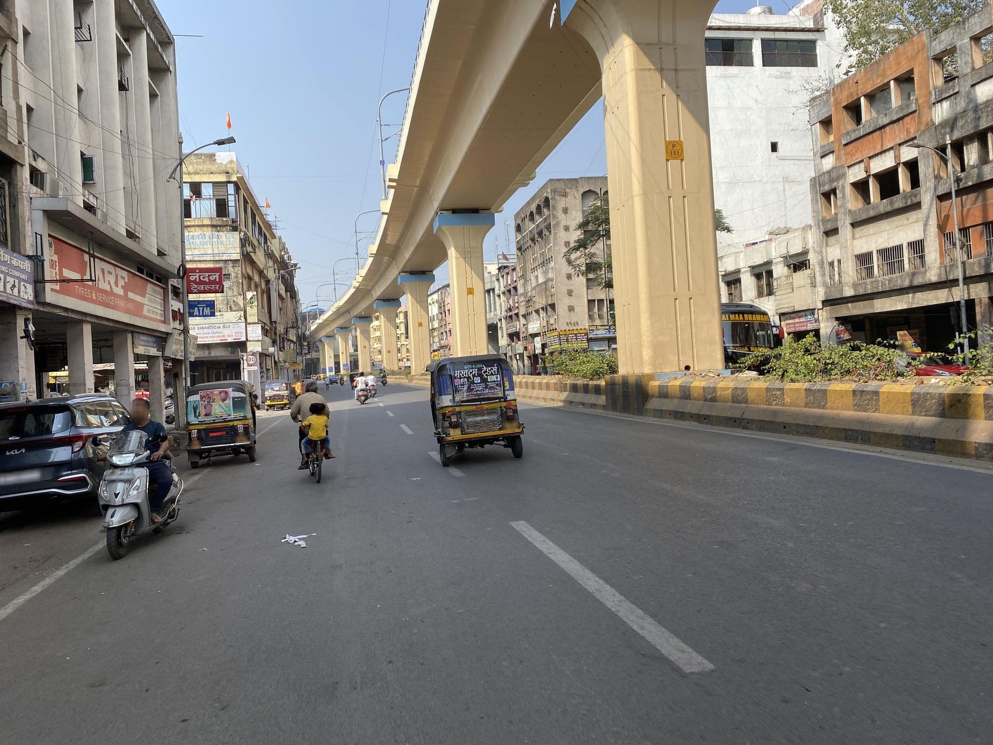 Street view near Hotel Skylark Nagpur, Nagpur — © aintgd (CC BY-SA · Mapillary)