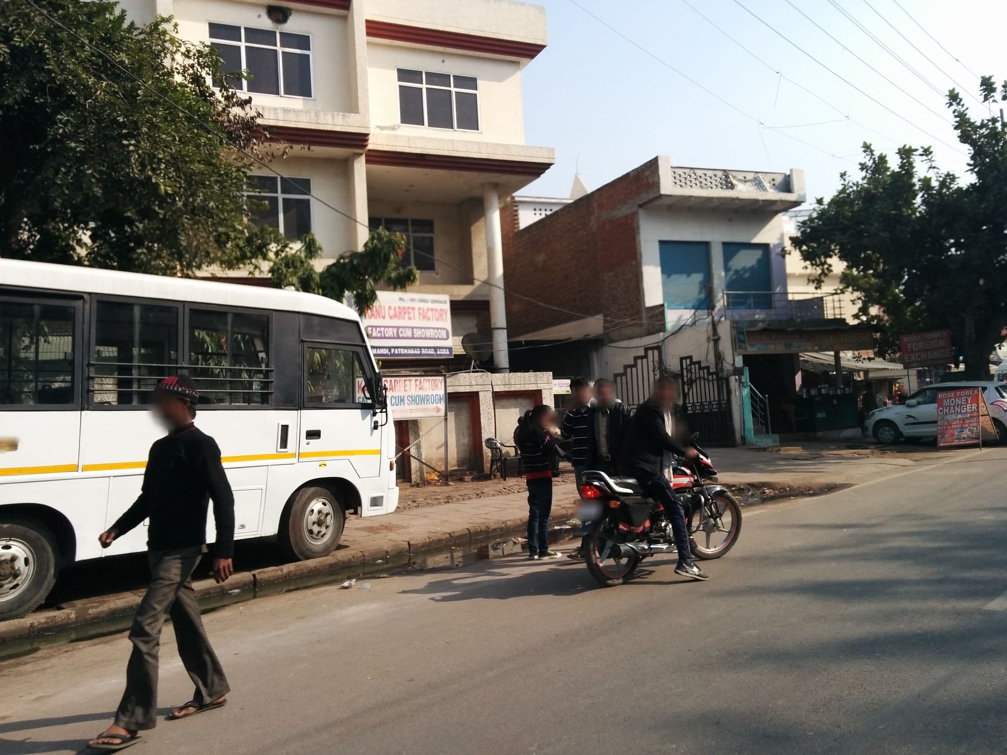 Street view near Hotel Jyoti Villa, Agra — © sashazykov (CC BY-SA · Mapillary)