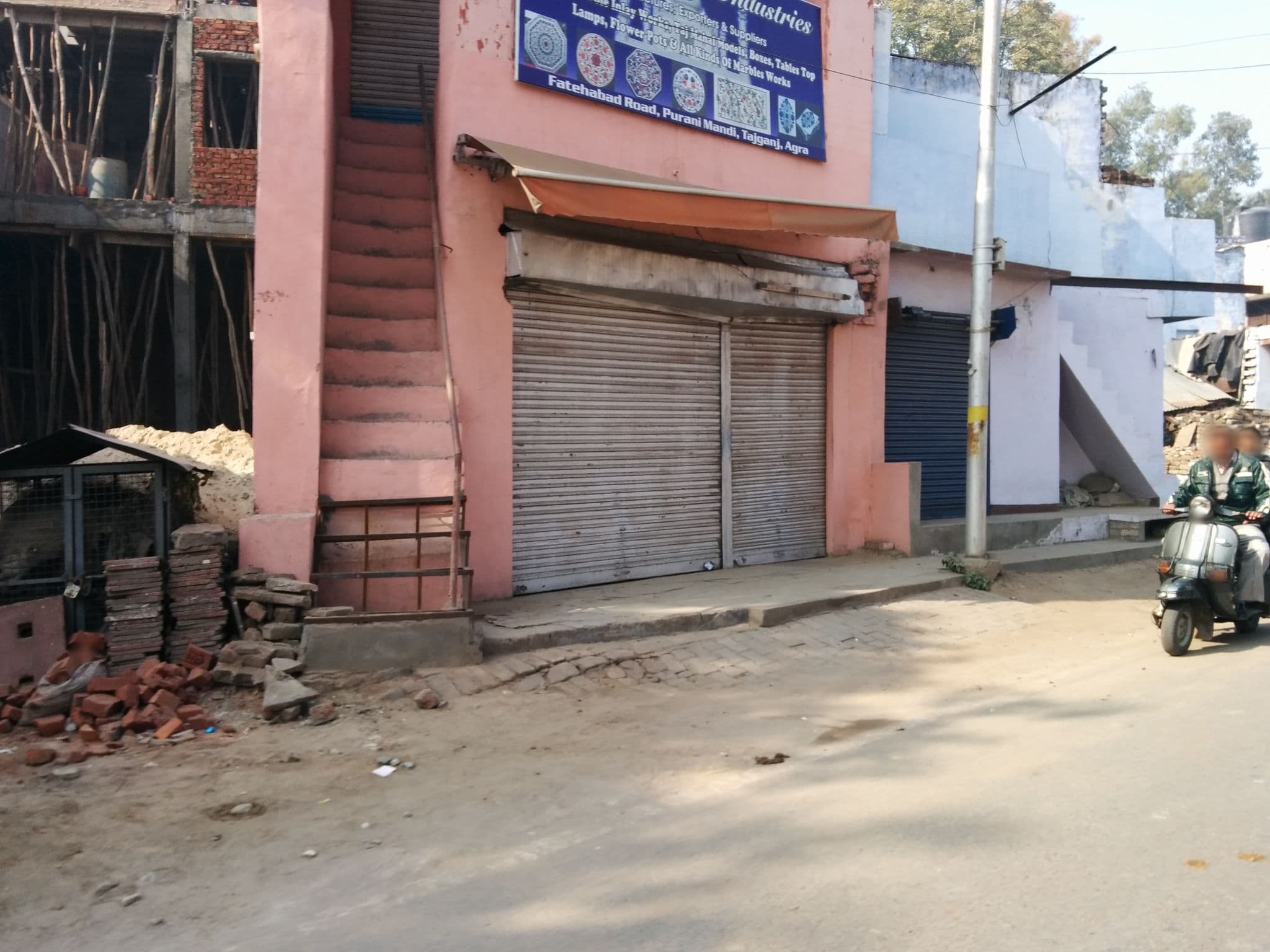 Street view near Hotel Rudra Vilas, Agra — © sashazykov (CC BY-SA · Mapillary)