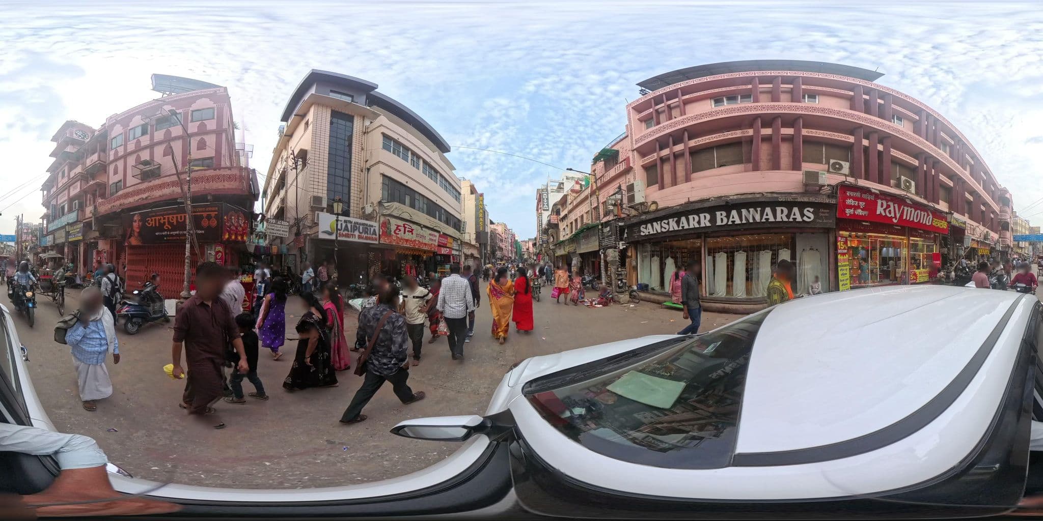 Street view near Jaipuriya Bhawan, Varanasi — © skysign (CC BY-SA · Mapillary)