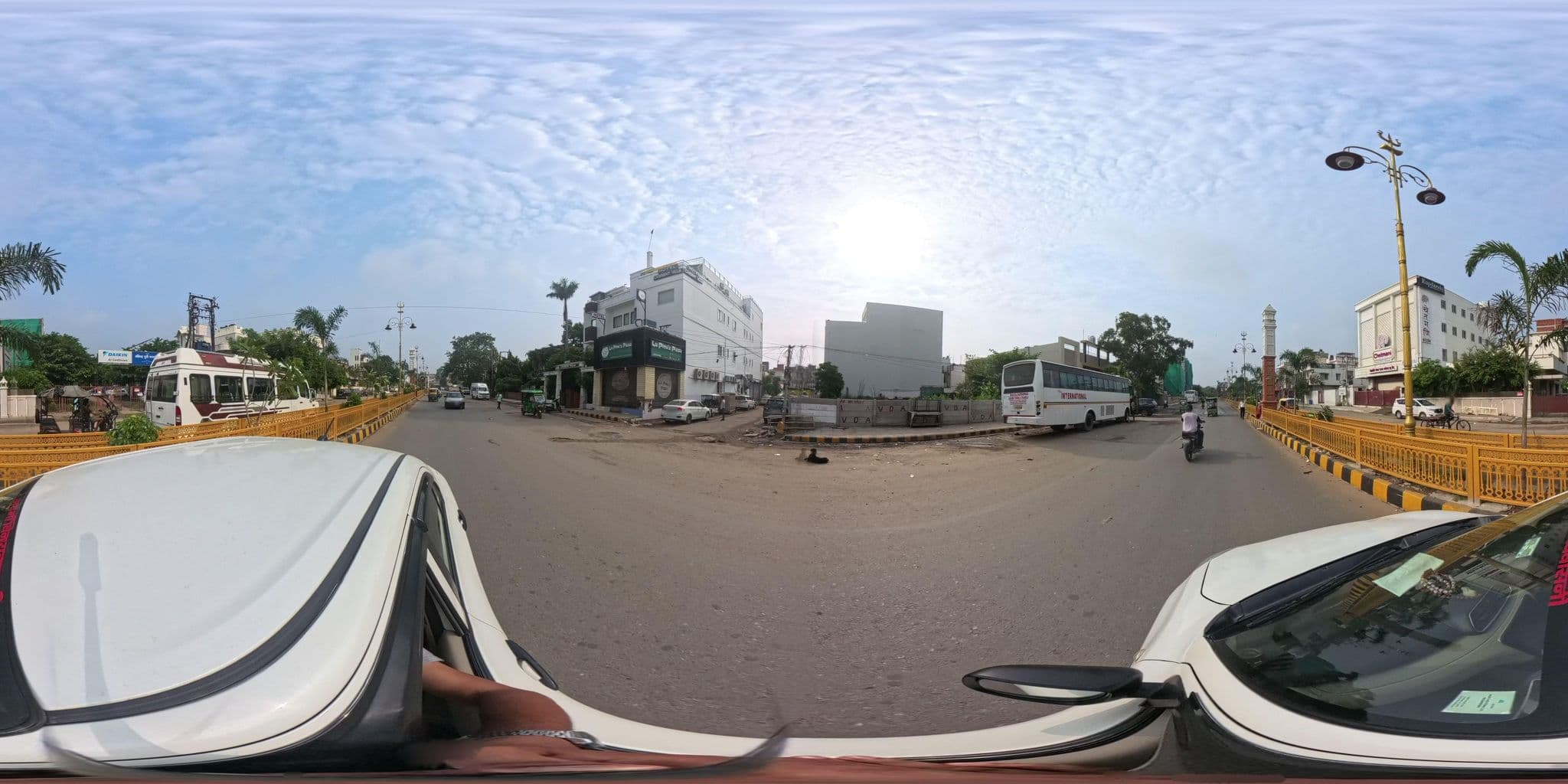 Street view near cresent villa hotel, Varanasi — © skysign (CC BY-SA · Mapillary)