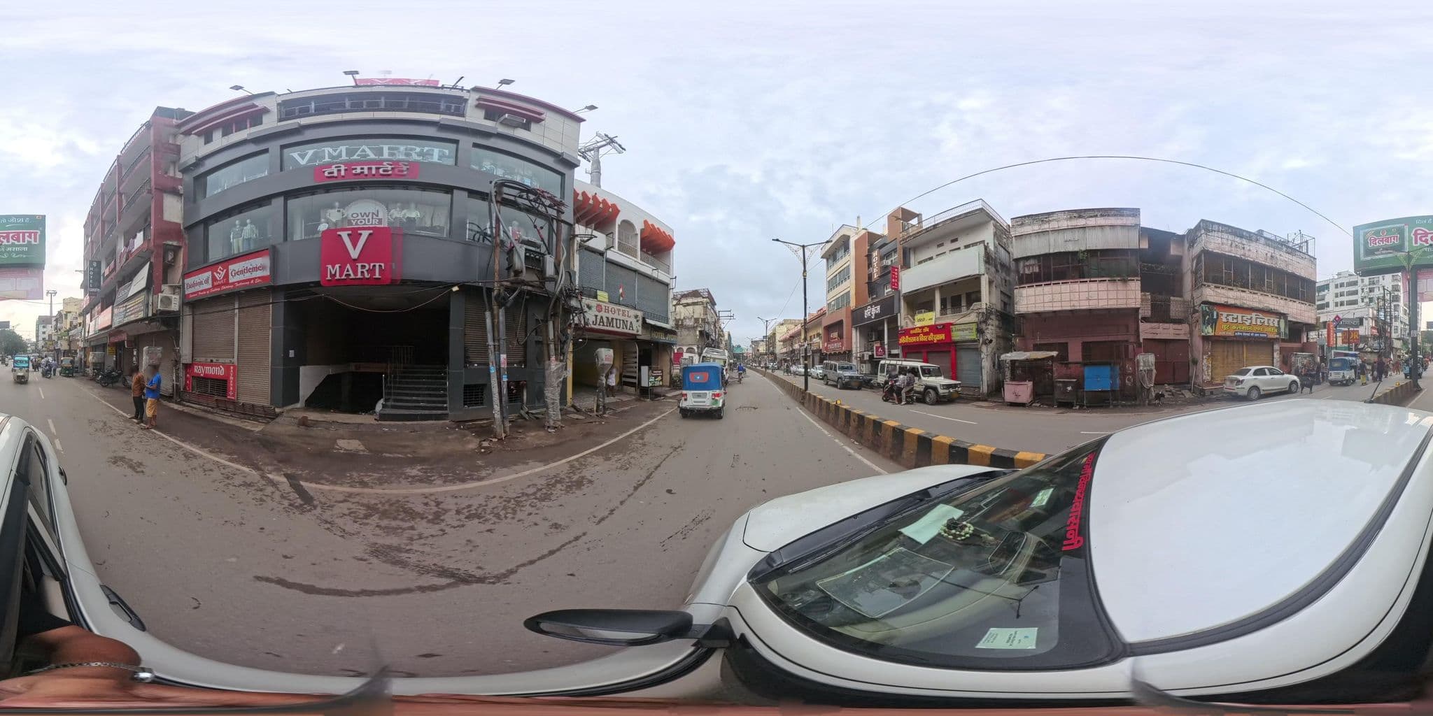 Street view near Hotel Gangotri, Varanasi — © skysign (CC BY-SA · Mapillary)