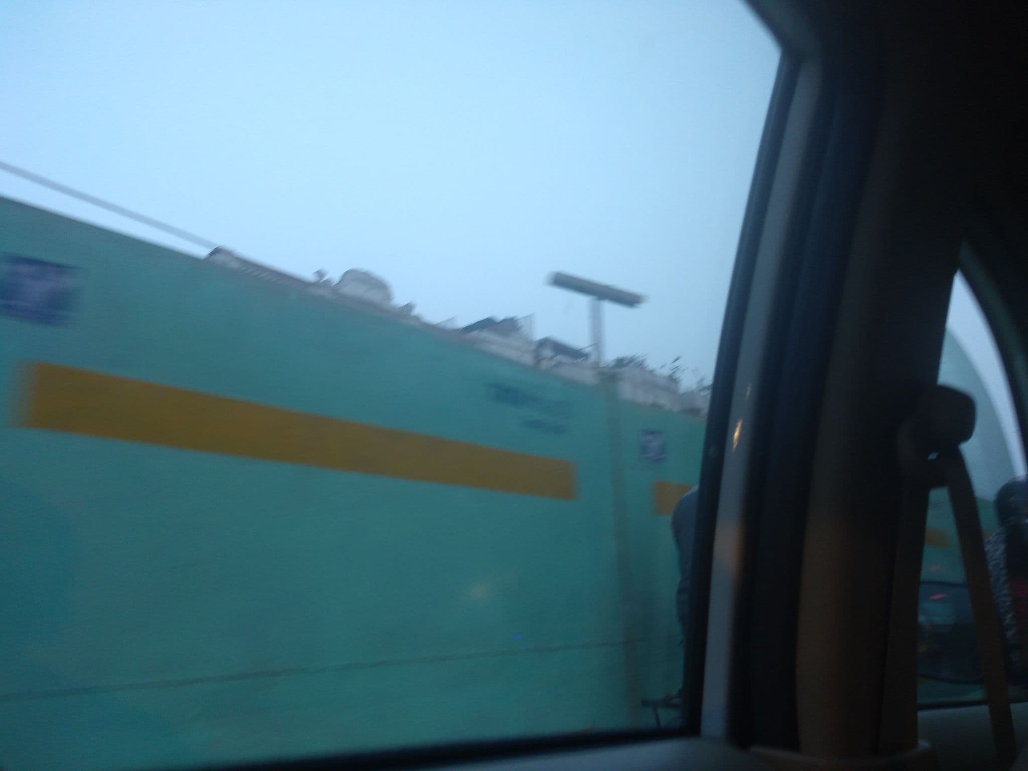 Street view near Gomti Hotel, Lucknow — © ashish1993 (CC BY-SA · Mapillary)