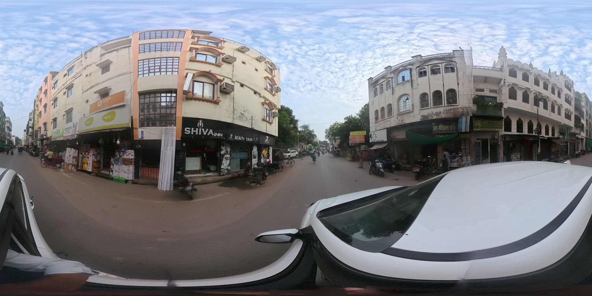 Street view near Hotel Heritage Inn | Varanasi, Varanasi — © skysign (CC BY-SA · Mapillary)