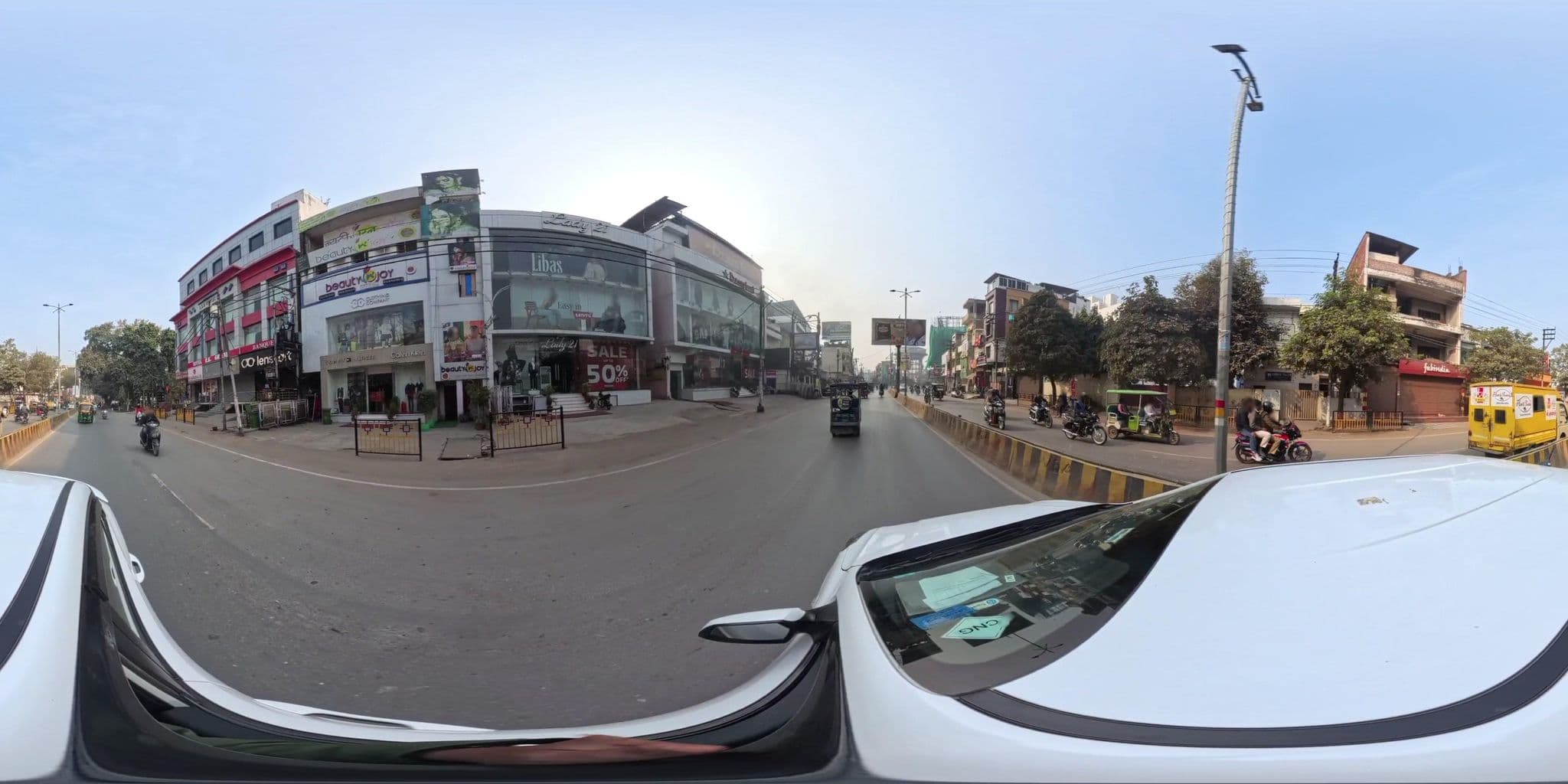 Street view near hotel rkgrand, Varanasi — © skysign (CC BY-SA · Mapillary)
