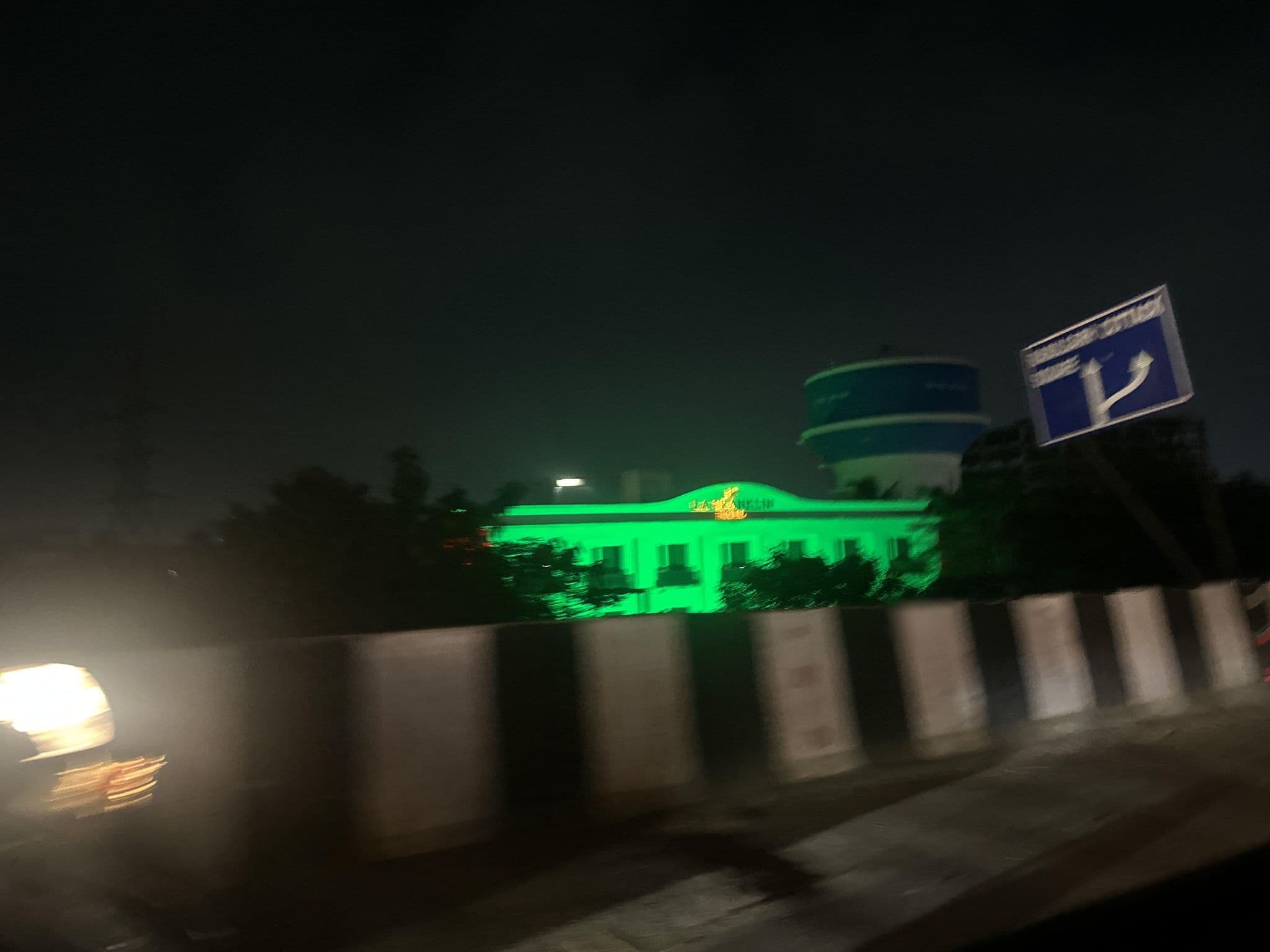 Street view near Bhubaneswar Hotel, Bhubaneswar — © asmiganar (CC BY-SA · Mapillary)