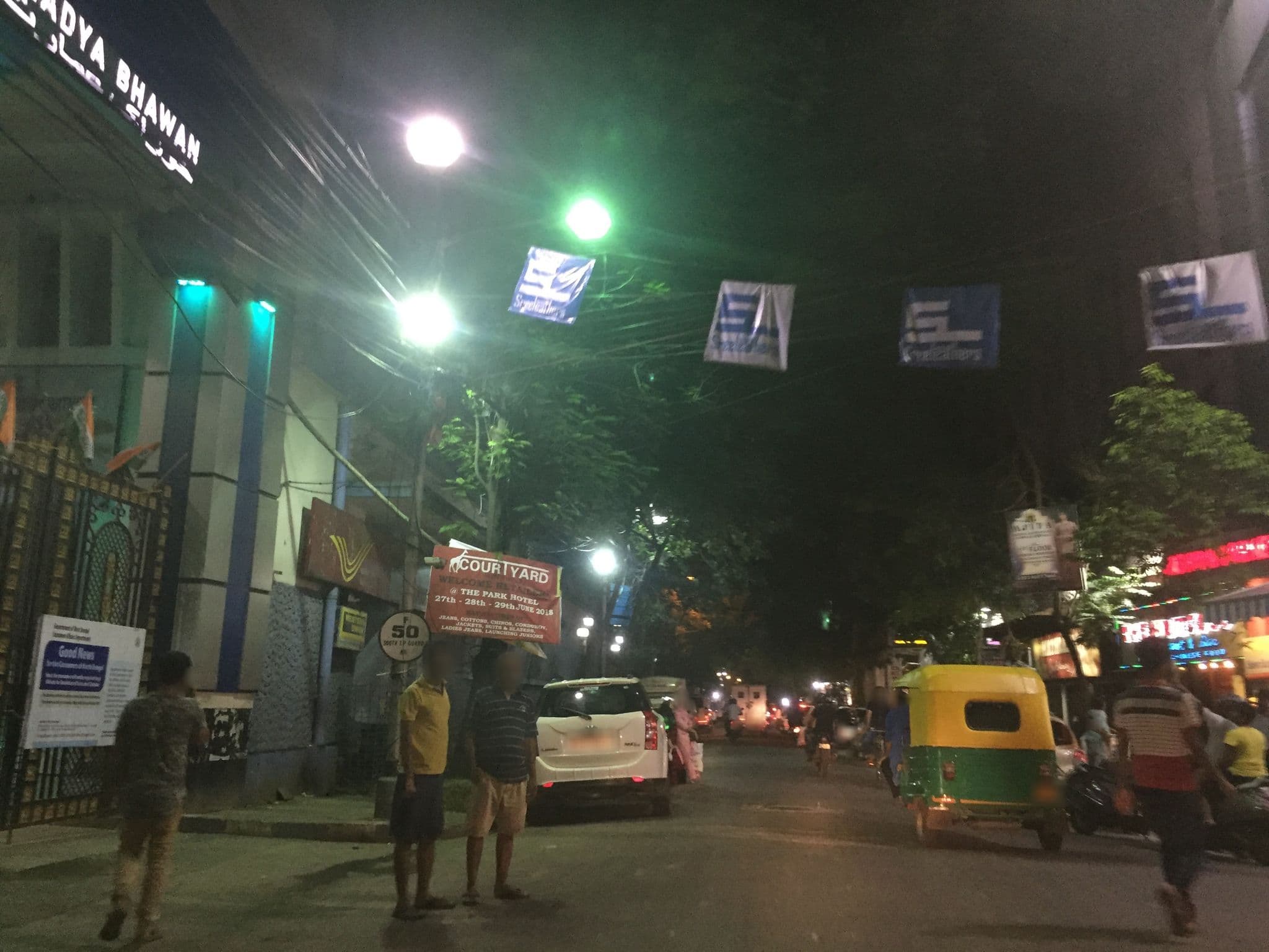 Street view near Eagle Palace, Kolkata — © infolimon (CC BY-SA · Mapillary)