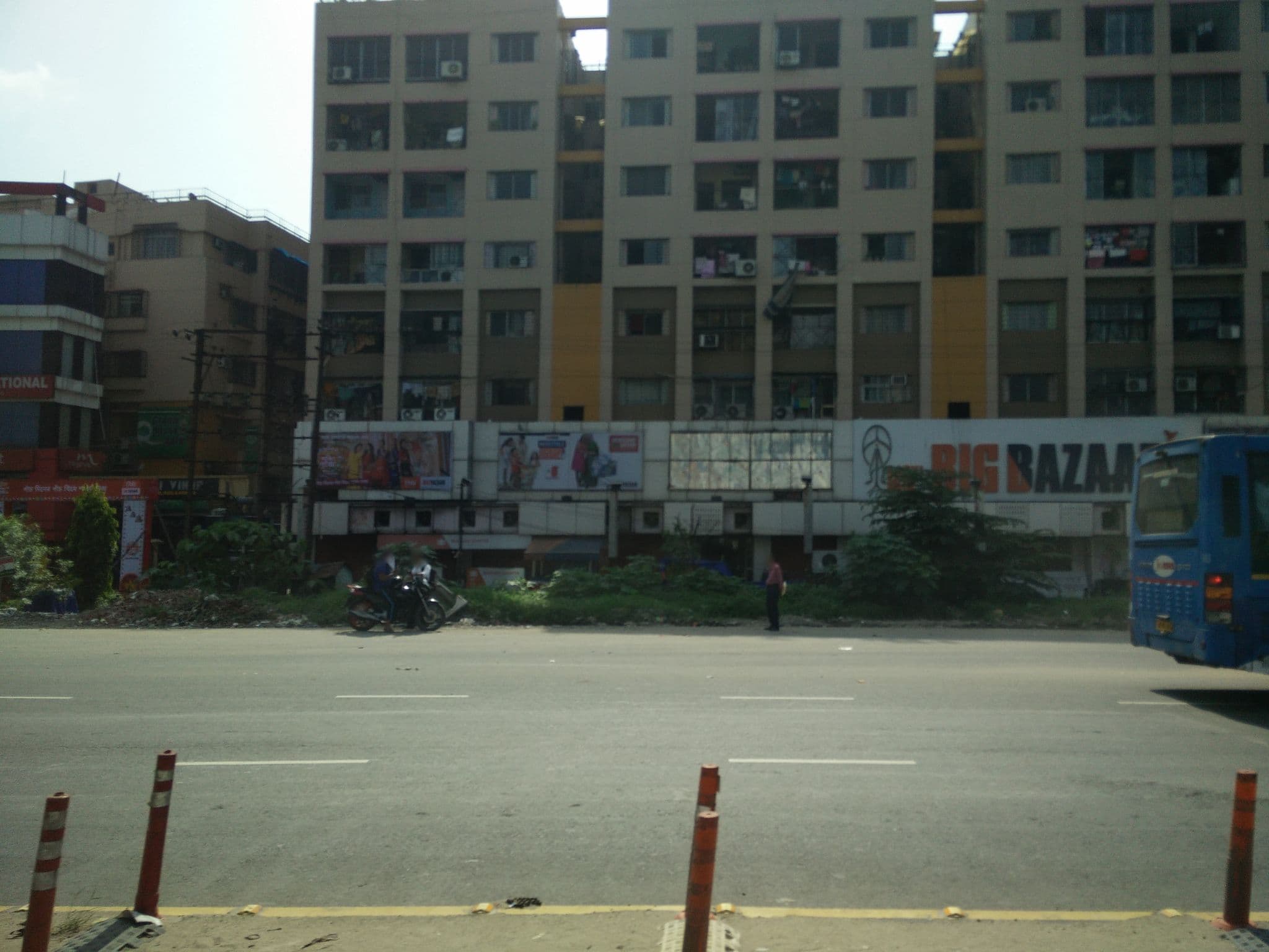 Street view near All Fersco, Dam Dam — © supersubra (CC BY-SA · Mapillary)