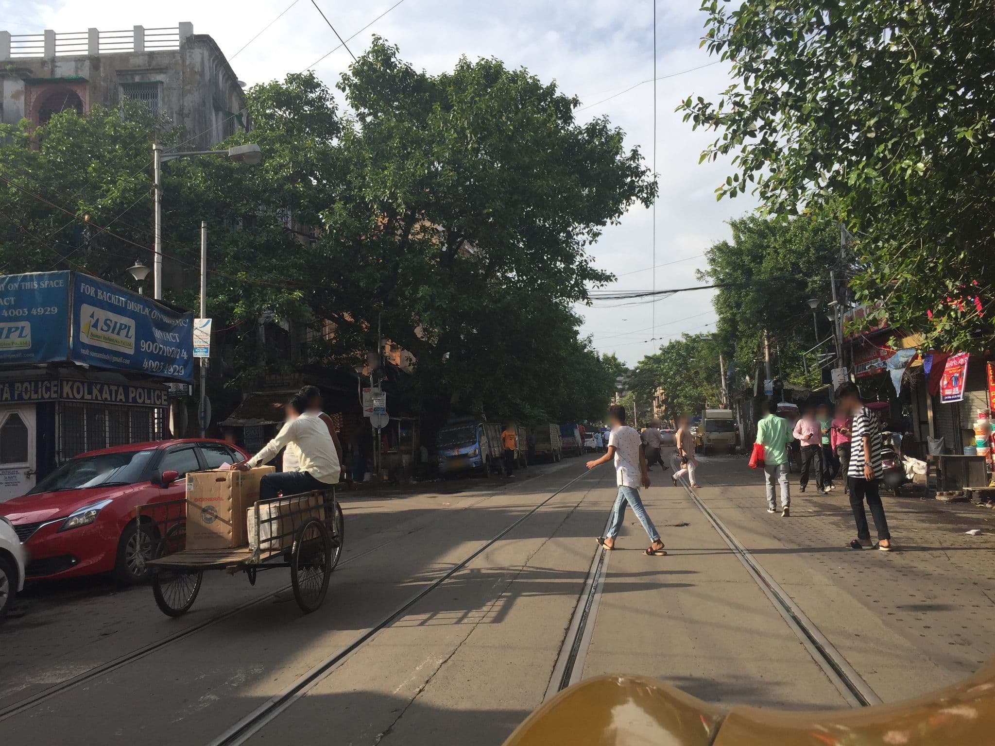 Street view near Xanadu, Kolkata — © infolimon (CC BY-SA · Mapillary)