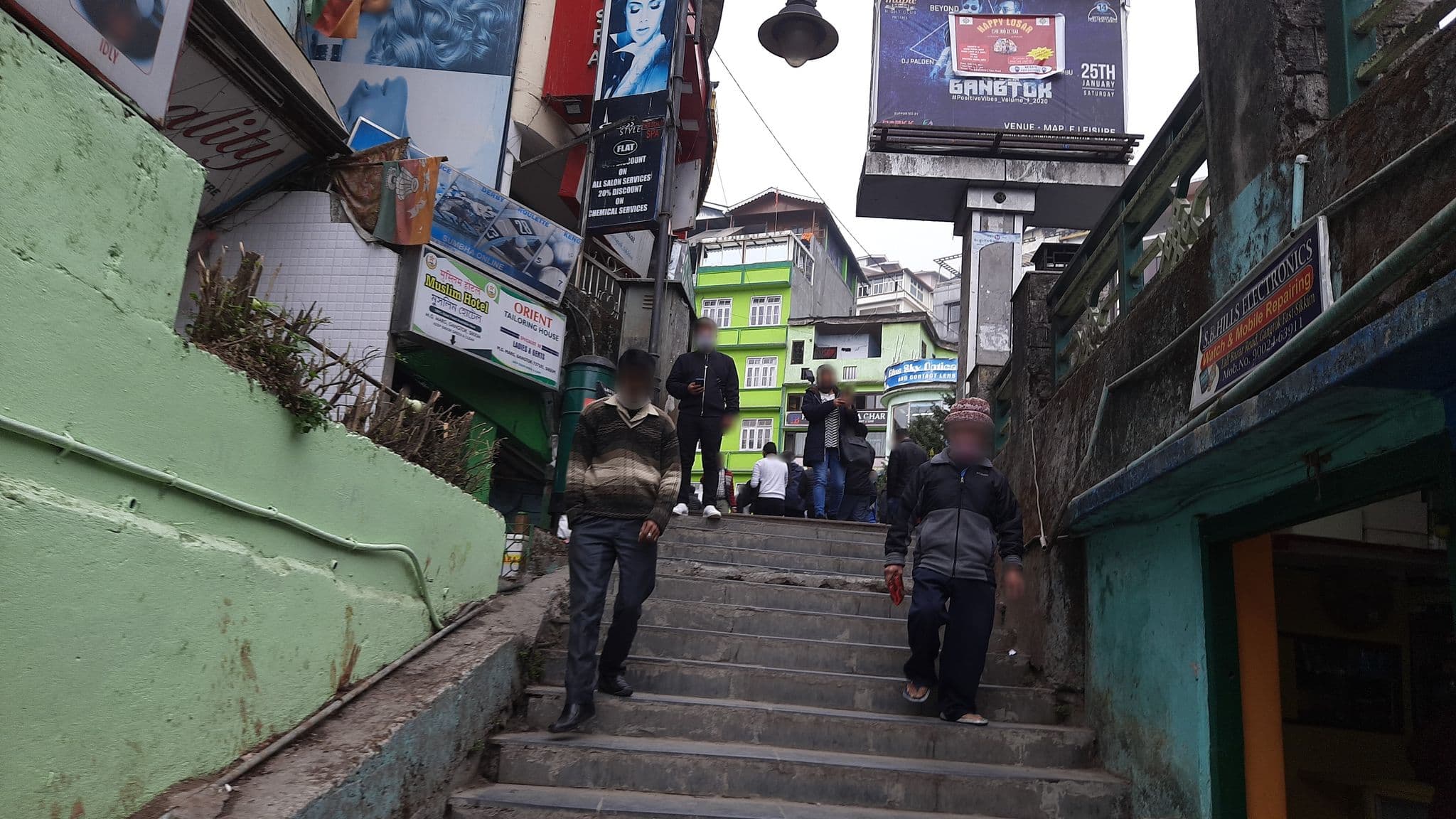 Street view near Hotel Tashi Delek, Gangtok — © maiti21 (CC BY-SA · Mapillary)