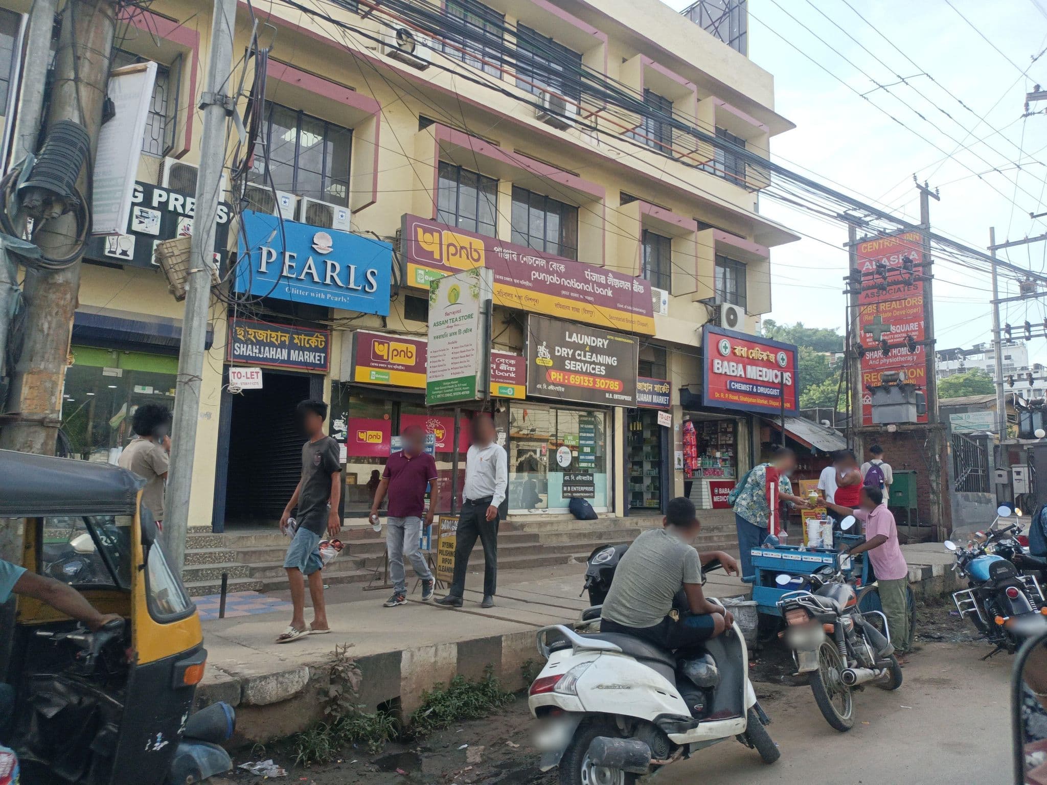 Street view near Dispur Lodge, Dispur — © Mamta6476v (CC BY-SA · Mapillary)