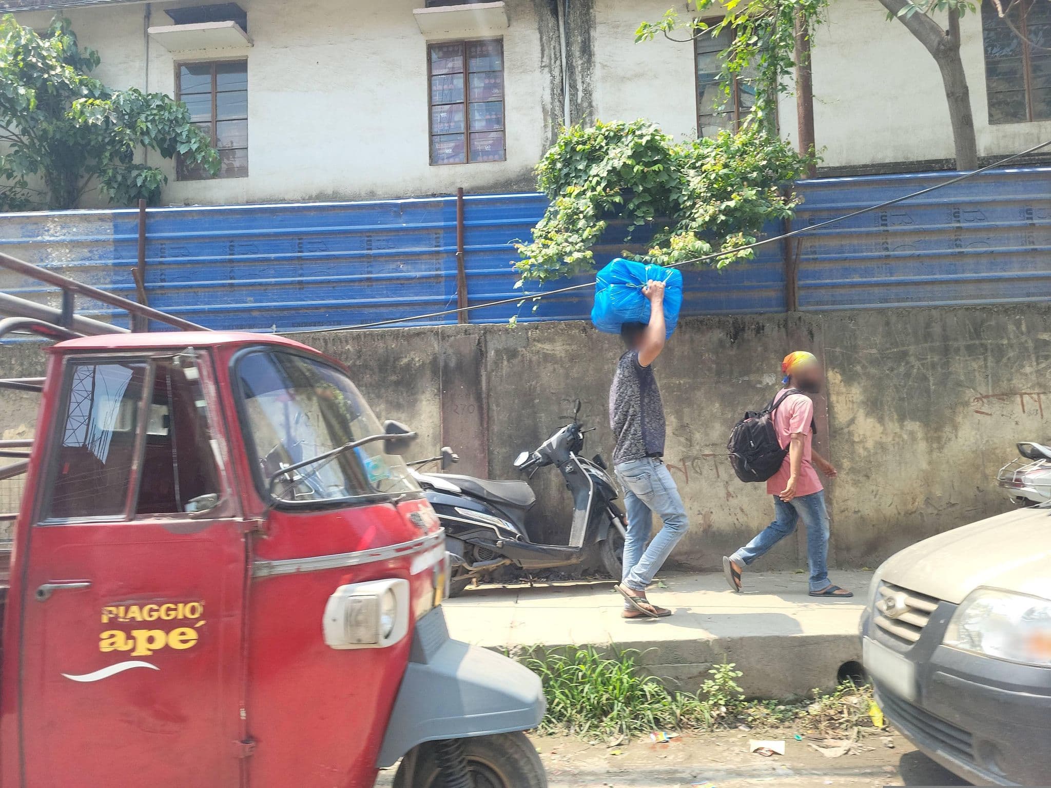 Street view near Hotel Viswaratna, Guwahati — © Dilcharan (CC BY-SA · Mapillary)
