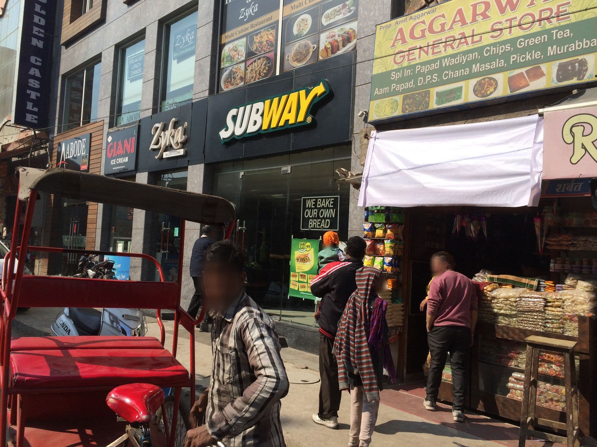 Street view near Robin, Amritsar — © divya (CC BY-SA · Mapillary)