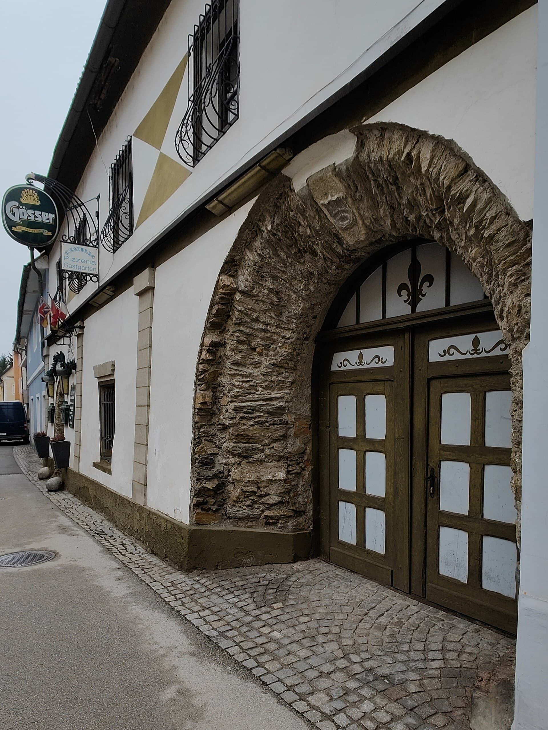 Altes Bräuhaus (via Wikimedia Commons, CC BY-SA 4.0)