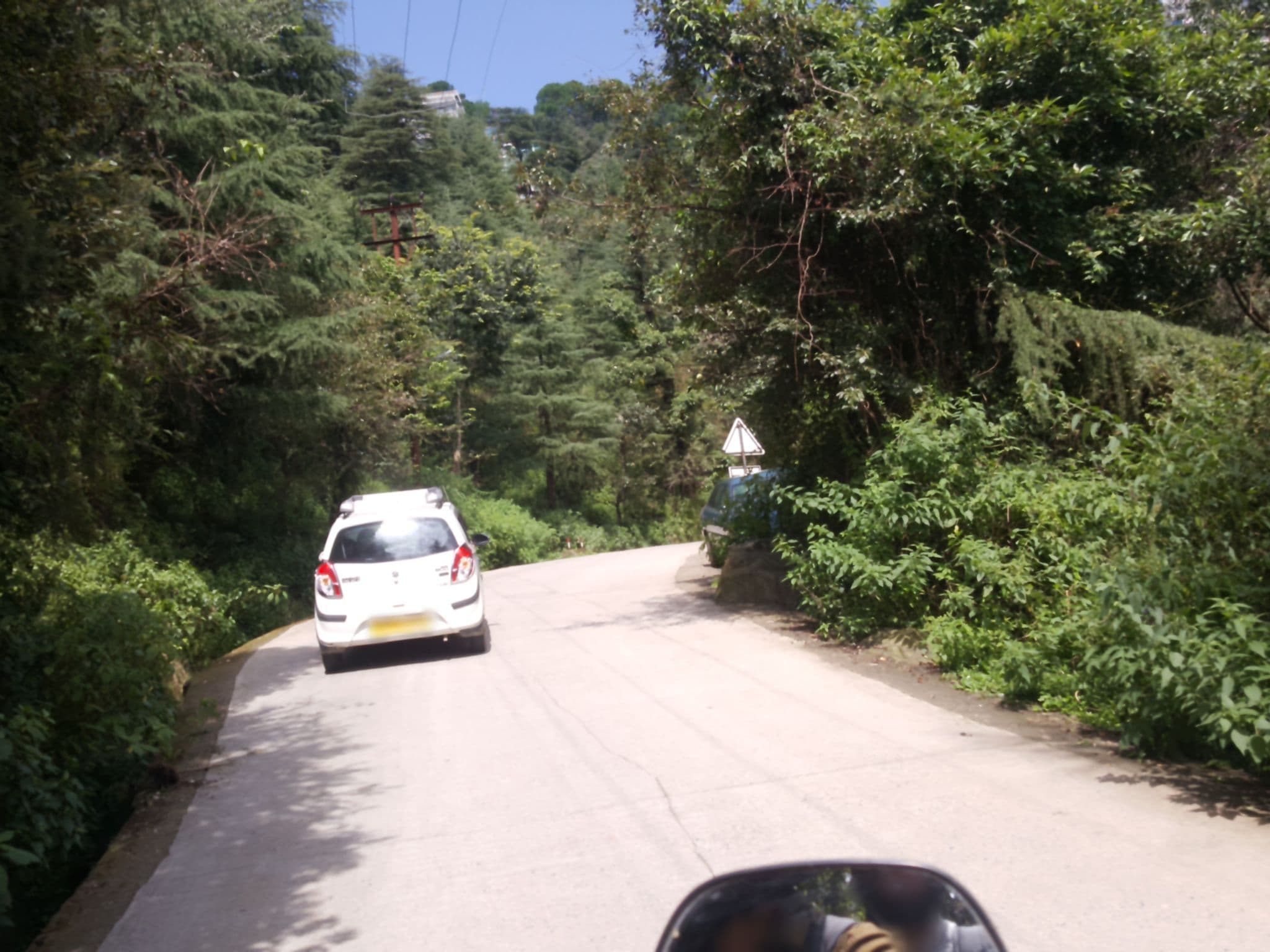 Street view near Hunted hill hotel, Dharamsala — © soale (CC BY-SA · Mapillary)