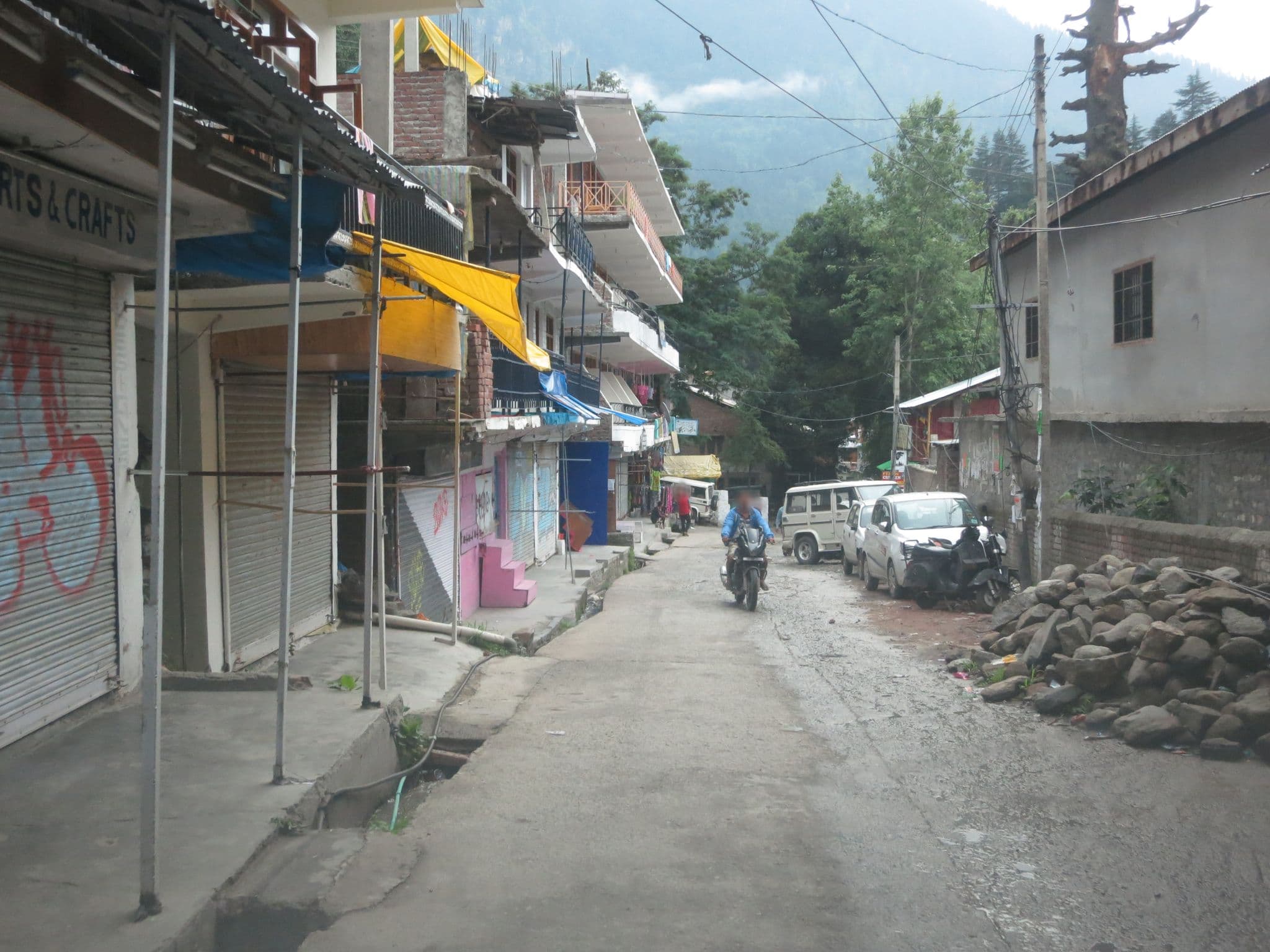Street view near Manali Chill Guest House, Kulu — © lto (CC BY-SA · Mapillary)