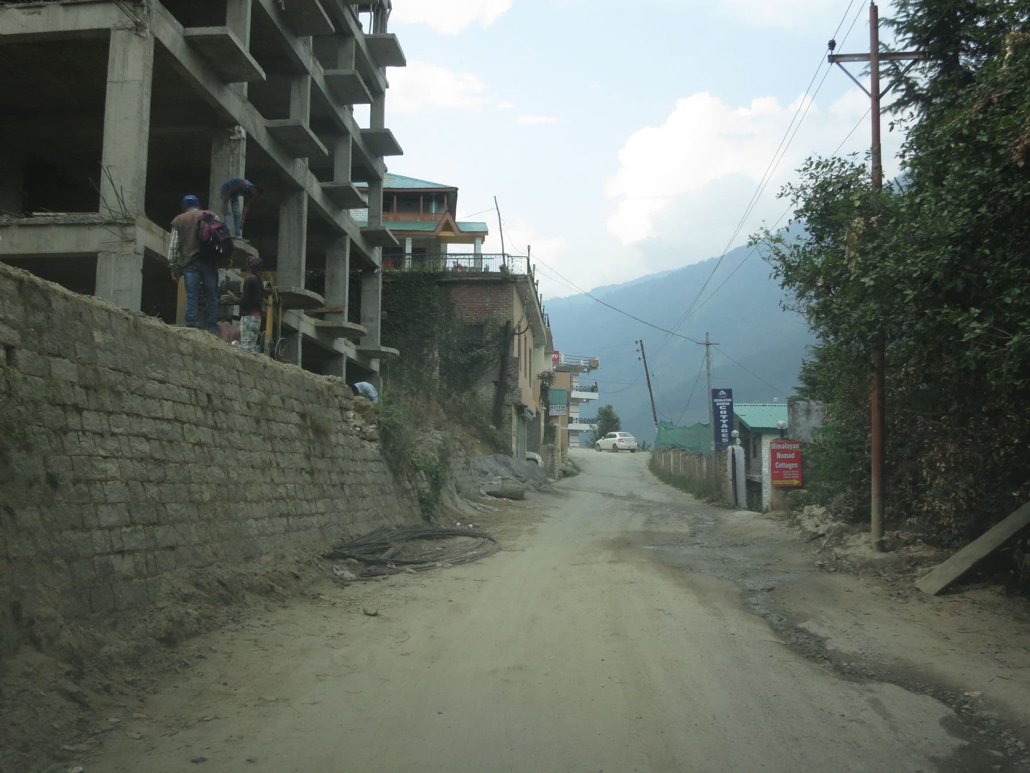 Street view near Primo Resorts, Kulu — © lto (CC BY-SA · Mapillary)