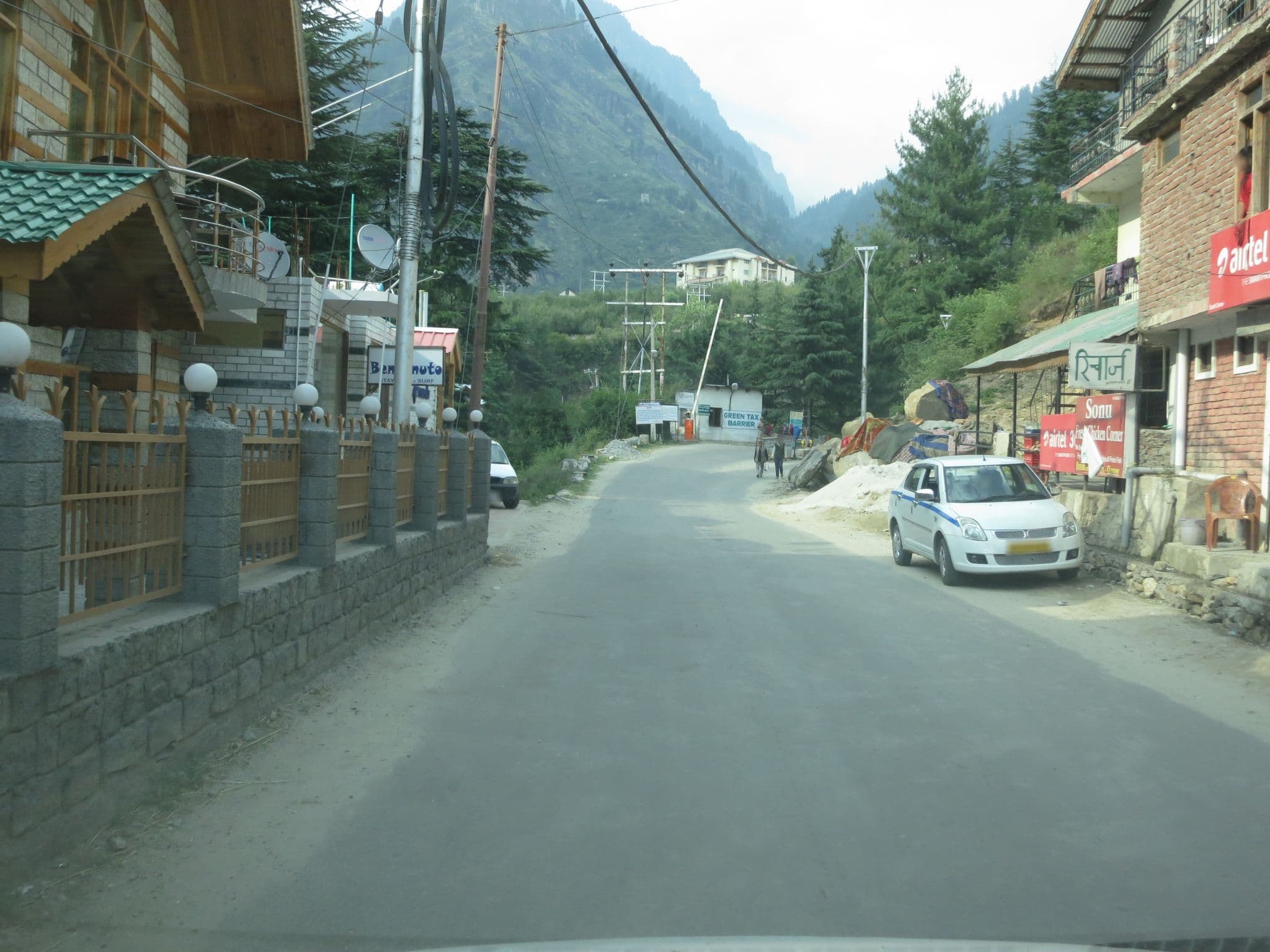 Street view near Benvenuto Hotel, Kulu — © lto (CC BY-SA · Mapillary)