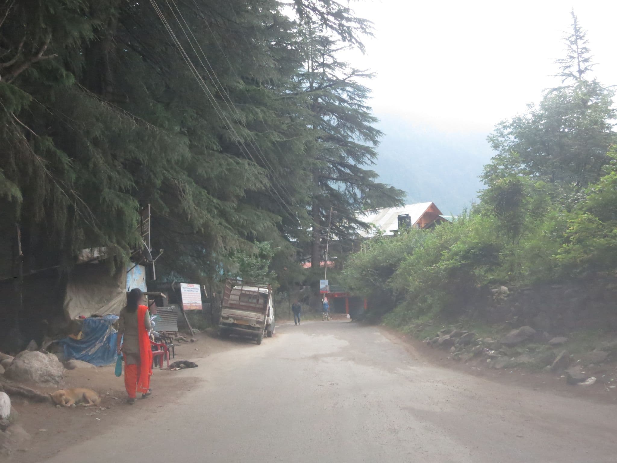Street view near Snow View Cottages, Kulu — © lto (CC BY-SA · Mapillary)
