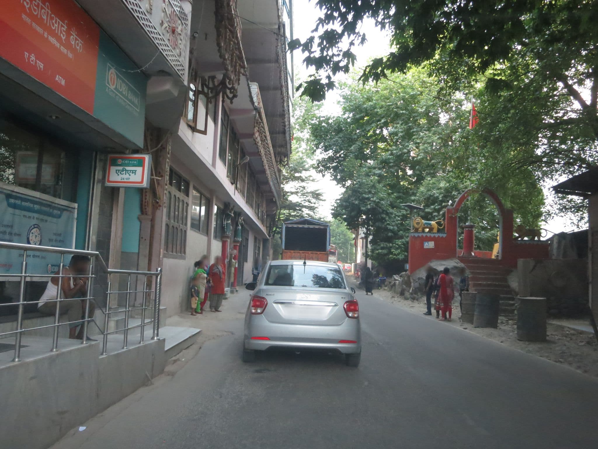 Street view near Shri Mahadevi Tirtha, Kulu — © lto (CC BY-SA · Mapillary)