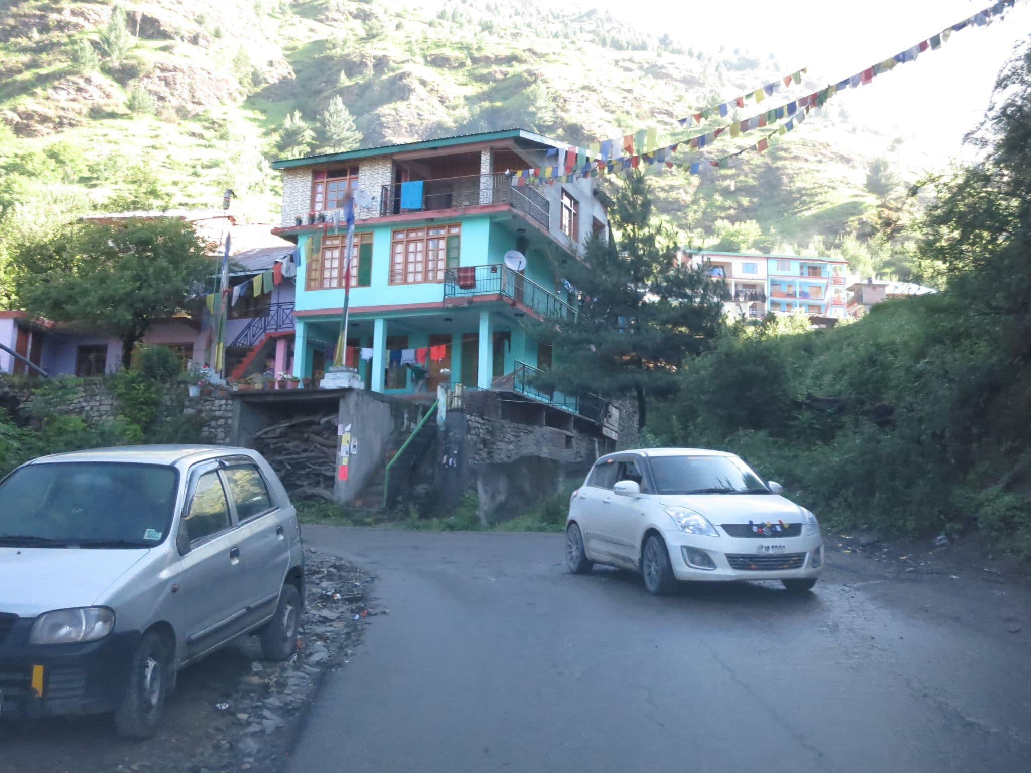 Street view near New Kenilworth International, Kyelang — © lto (CC BY-SA · Mapillary)