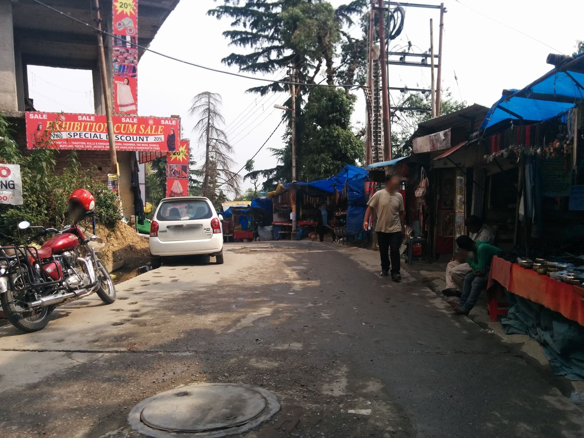 Street view near Himalayan Paradise Hotel, Dharamsala — © sashazykov (CC BY-SA · Mapillary)
