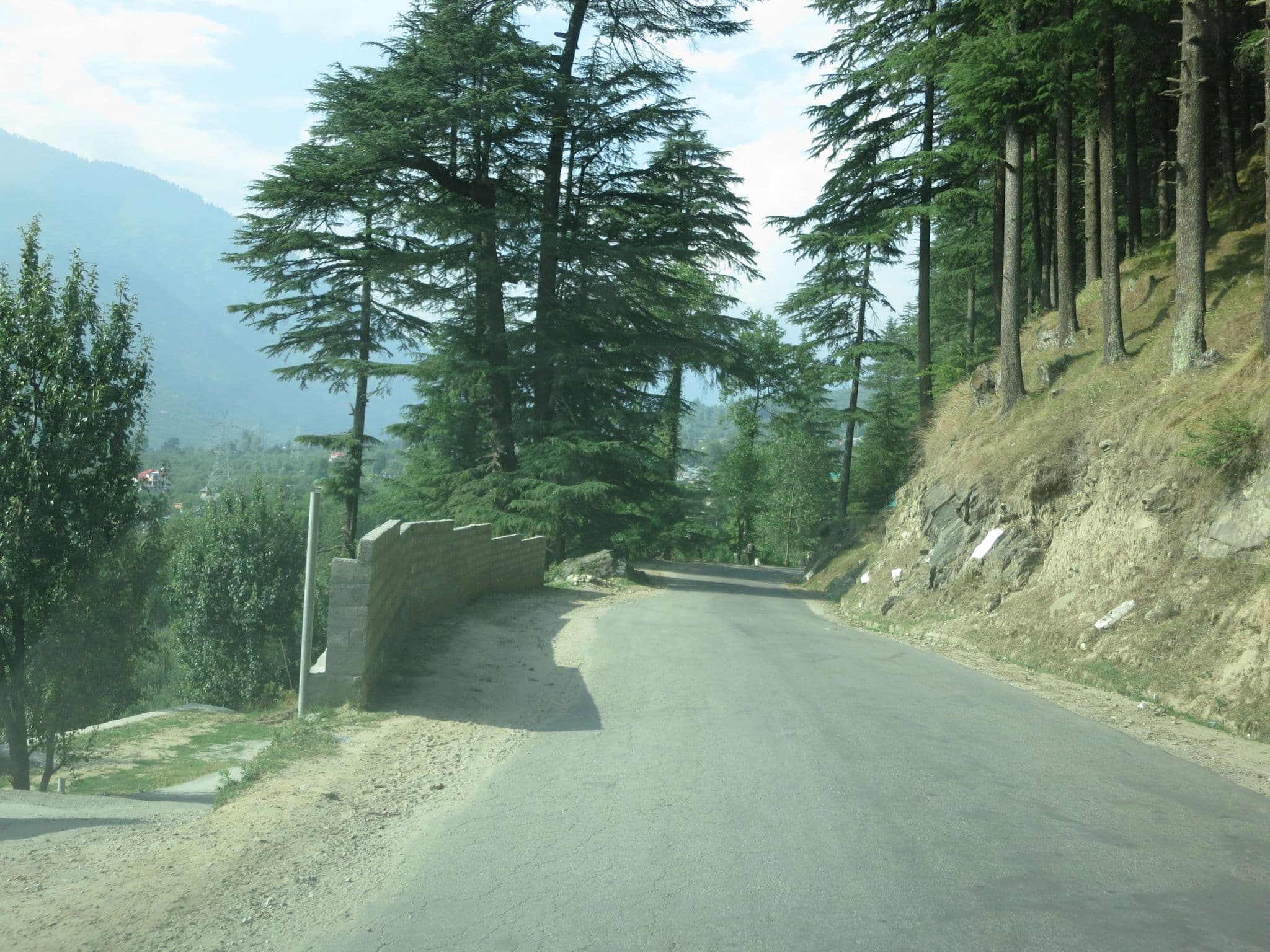 Street view near Cottage Ekant, Kulu — © lto (CC BY-SA · Mapillary)