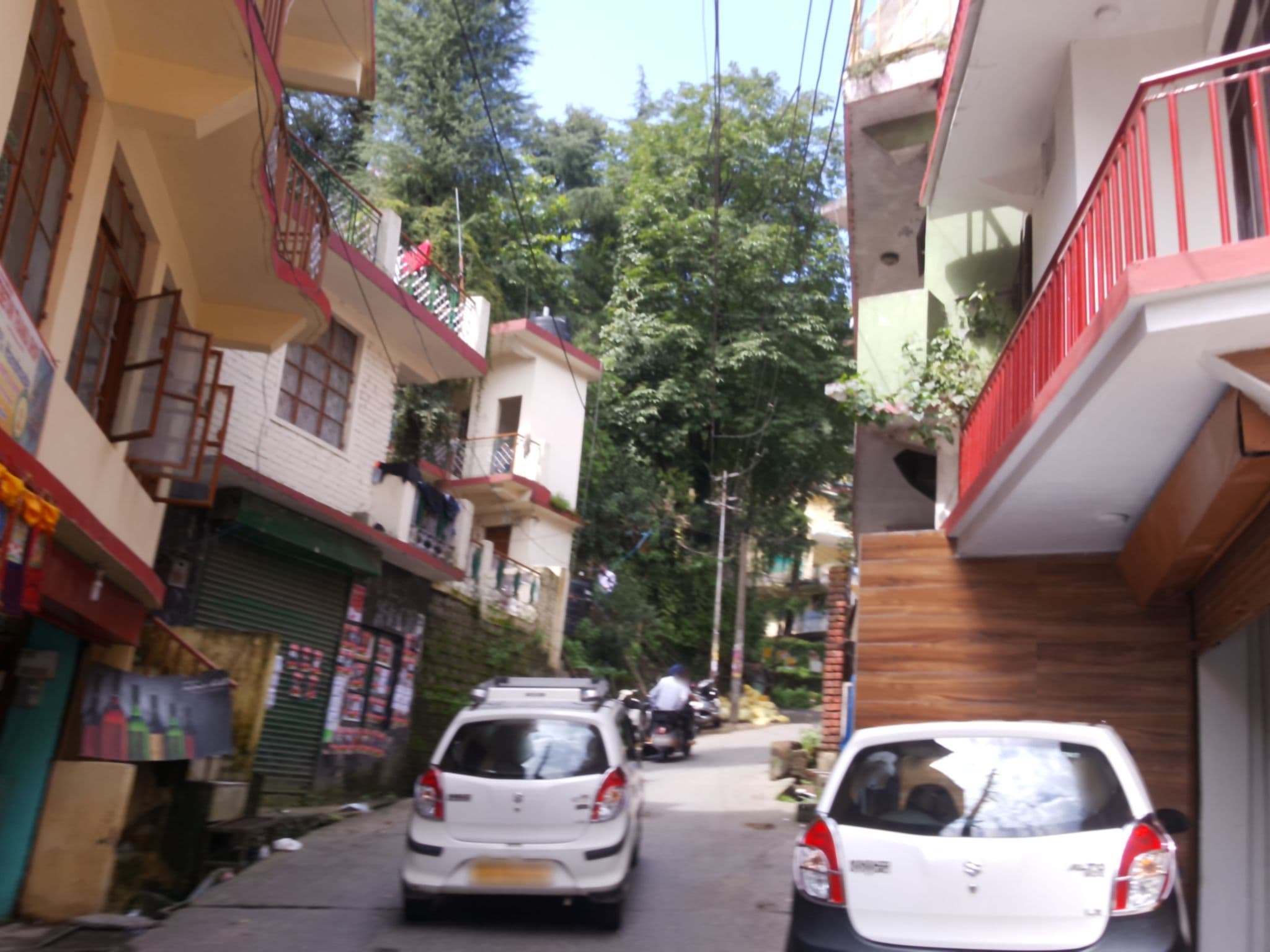 Street view near Hotel Wood Castle, Dharamsala — © soale (CC BY-SA · Mapillary)