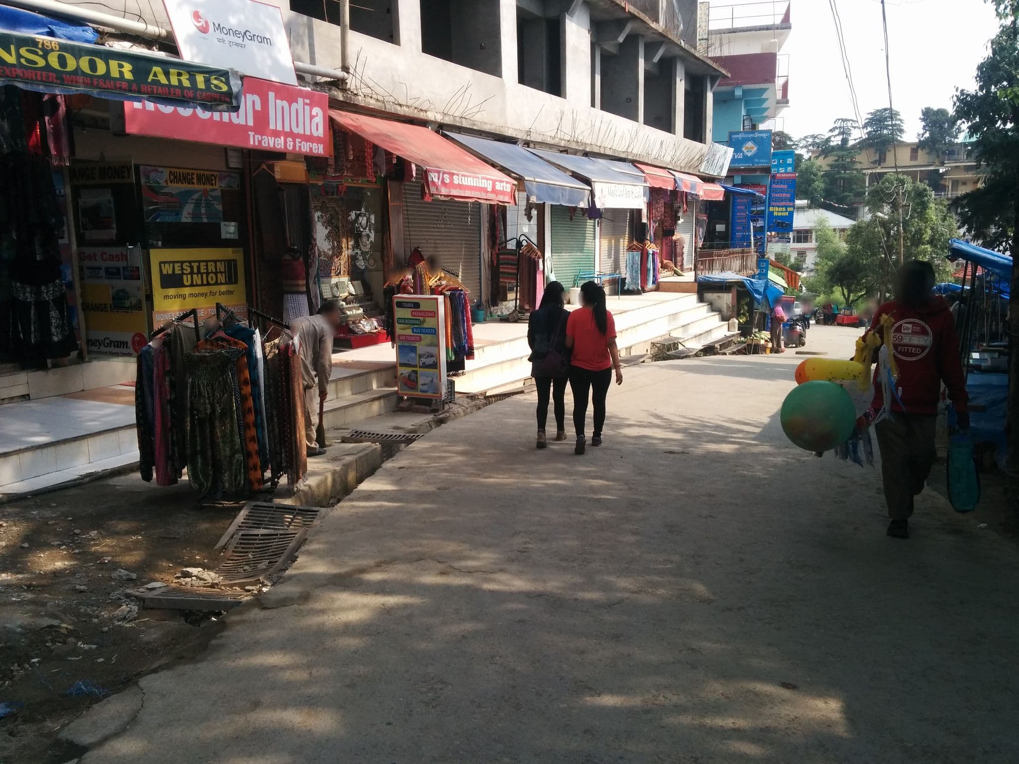 Street view near Hotel Deodar Villa, Dharamsala — © sashazykov (CC BY-SA · Mapillary)