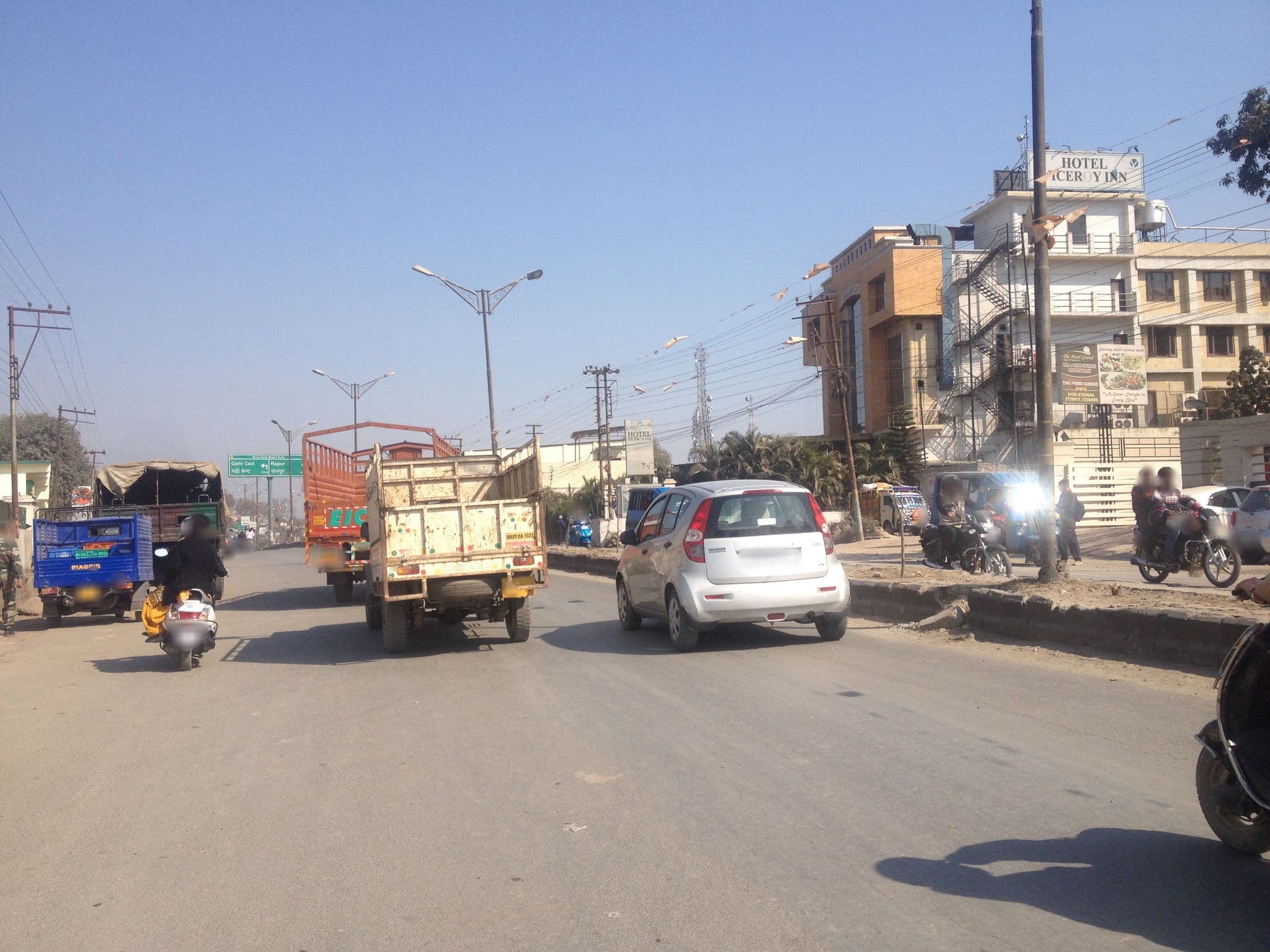 Street view near Viceroy Inn Hotel, Dehradun — © mapillary_service (CC BY-SA · Mapillary)
